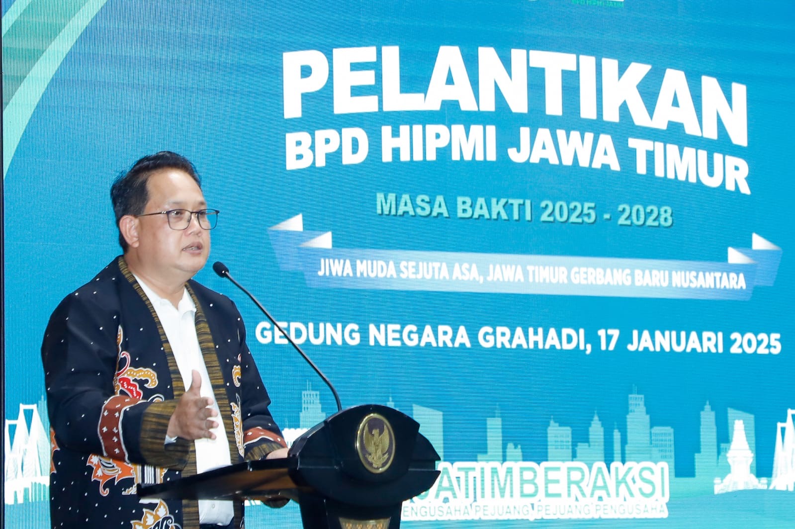 Saksikan Pelantikan BPD HIPMI Jatim 2025-2028, Pj. Gubernur Adhy Pesankan Semangat Agent of Change Ekosistem Perekonomian