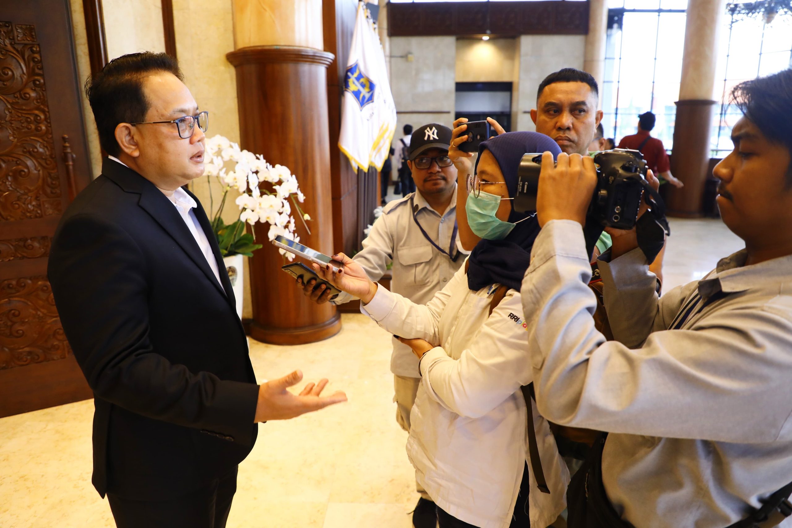 Dua BUMD Jatim Berubah Jadi Perseroda, Pj. Gubernur Adhy: Untuk Tingkatkan Kinerja Demi Kesejahteraan Masyarakat