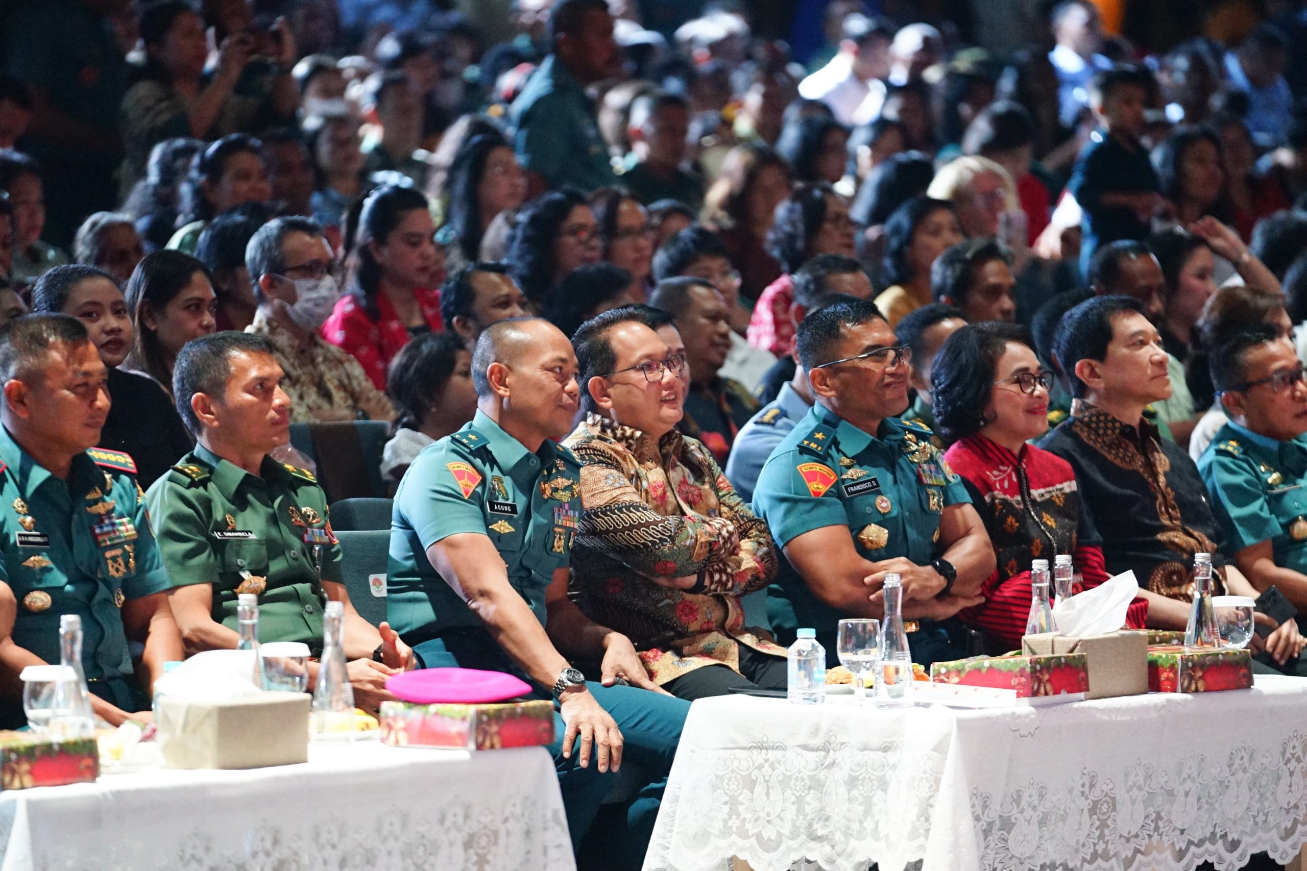 Hadiri Peringatan Natal Bersama TNI – Polri dan Masyarakat , Pj. Gubernur Adhy Gaungkan Nilai Cinta Kasih dan Perdamaian Dalam Keberagaman