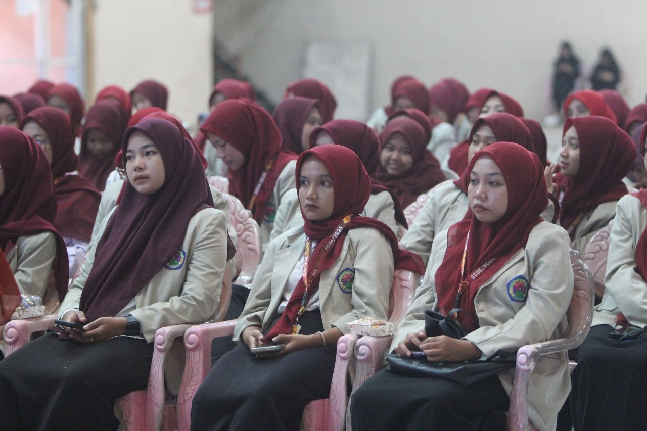 Unipdu Jombang Lepas 158 Mahasiswa untuk PPL: Siap Bangun Pendidikan Berbasis Teknologi