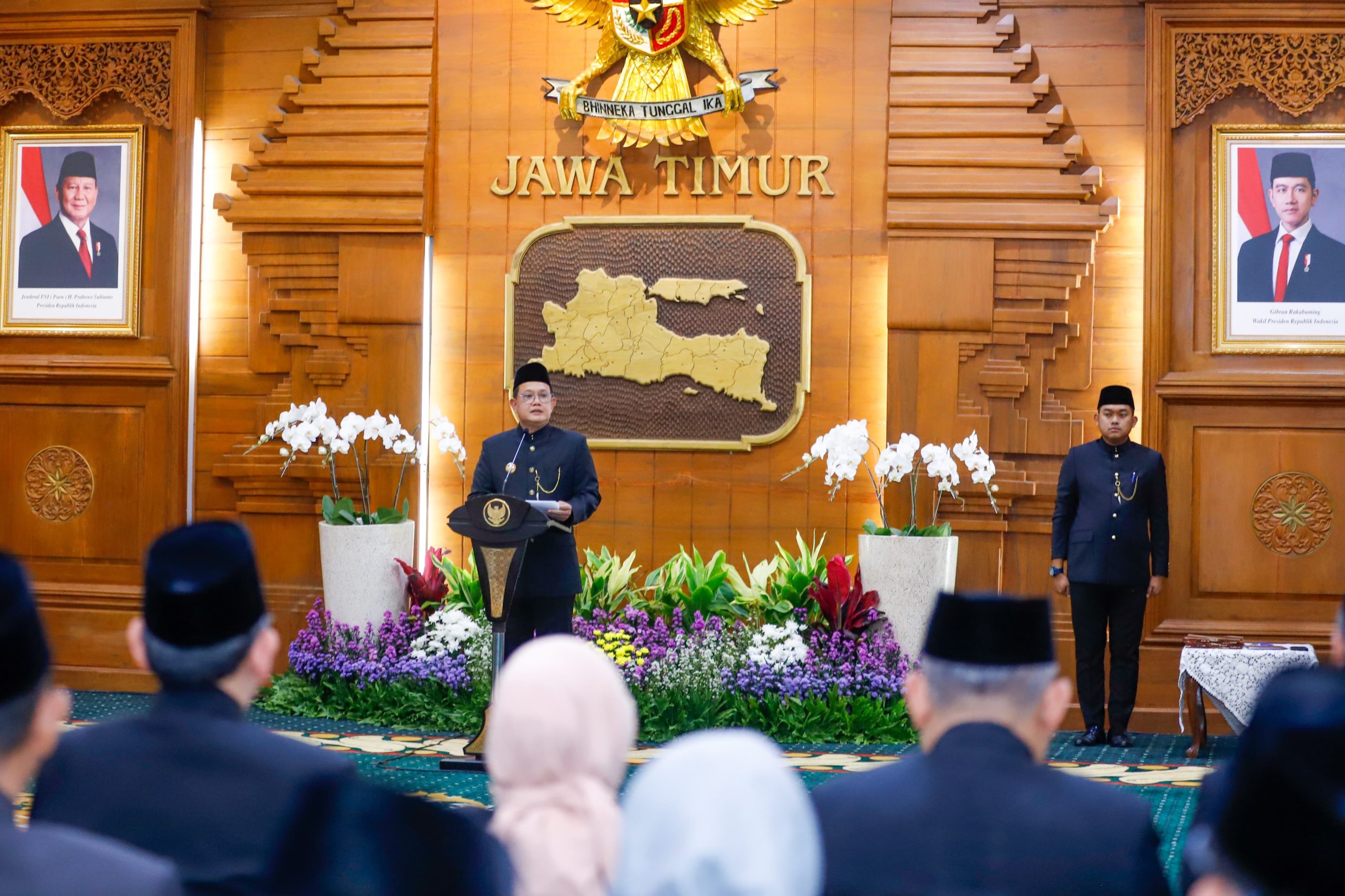 Pj. Gubernur Adhy Lantik Empat Pejabat Pimpinan Tinggi Pratama Pemprov Jatim