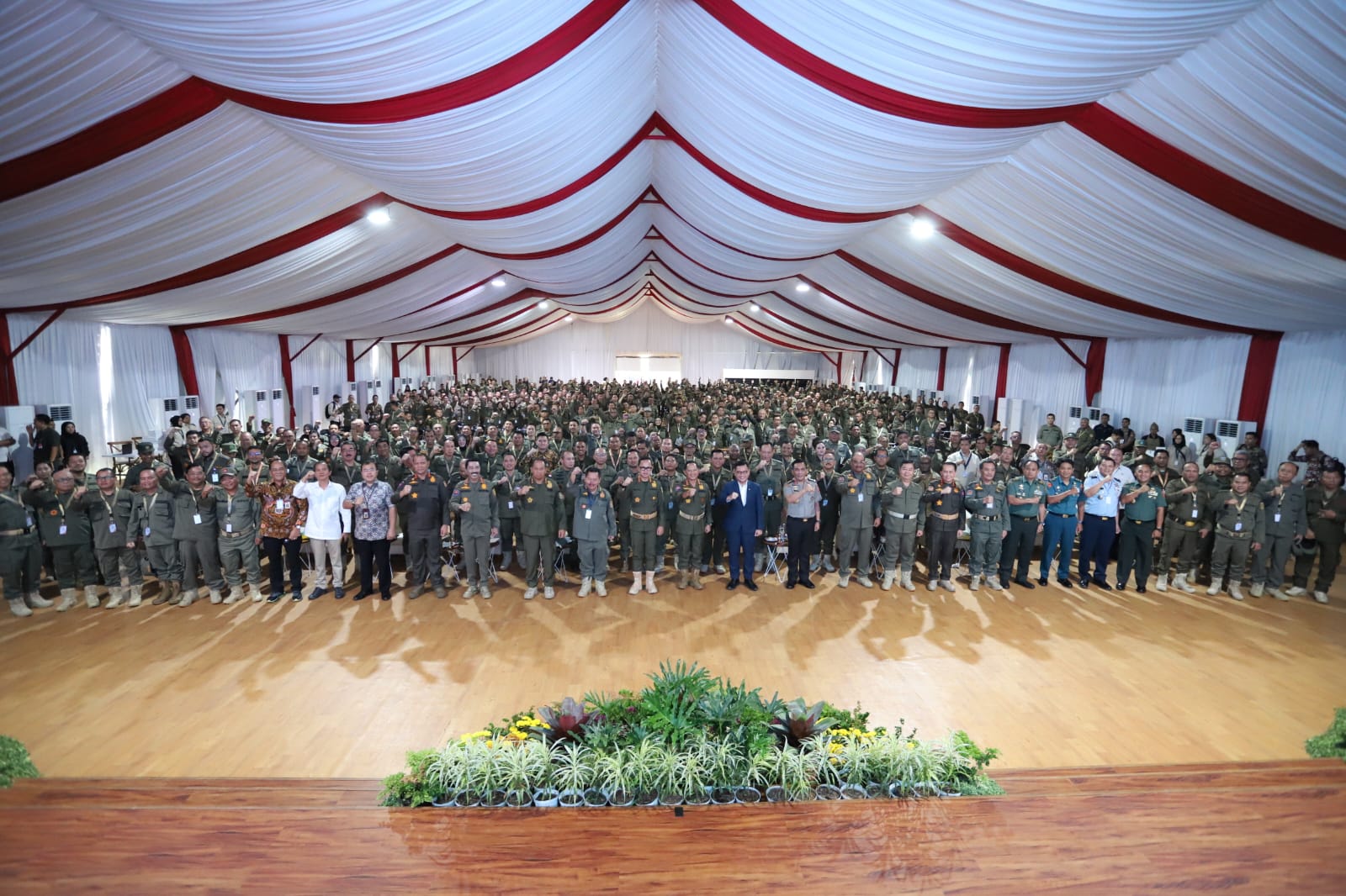 Mendagri Resmi Buka Retret Pembekalan Kepala Daerah 2025 di Lembah Tidar Akmil Magelang