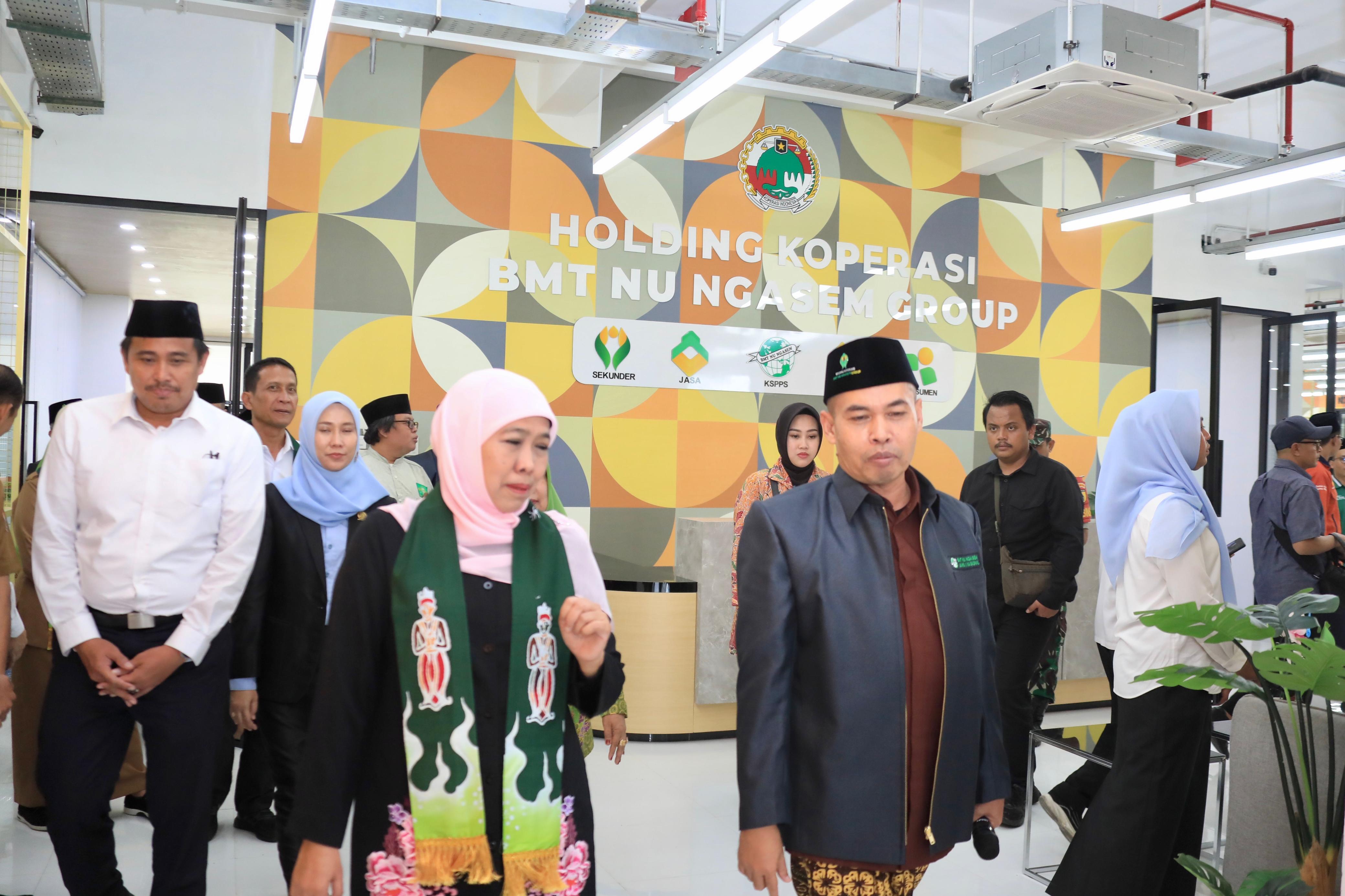 Kunjungi BMT NU Ngasem Bojonegoro, Gubernur Khofifah : Jadi Referensi Sebagai Holding  Koperasi