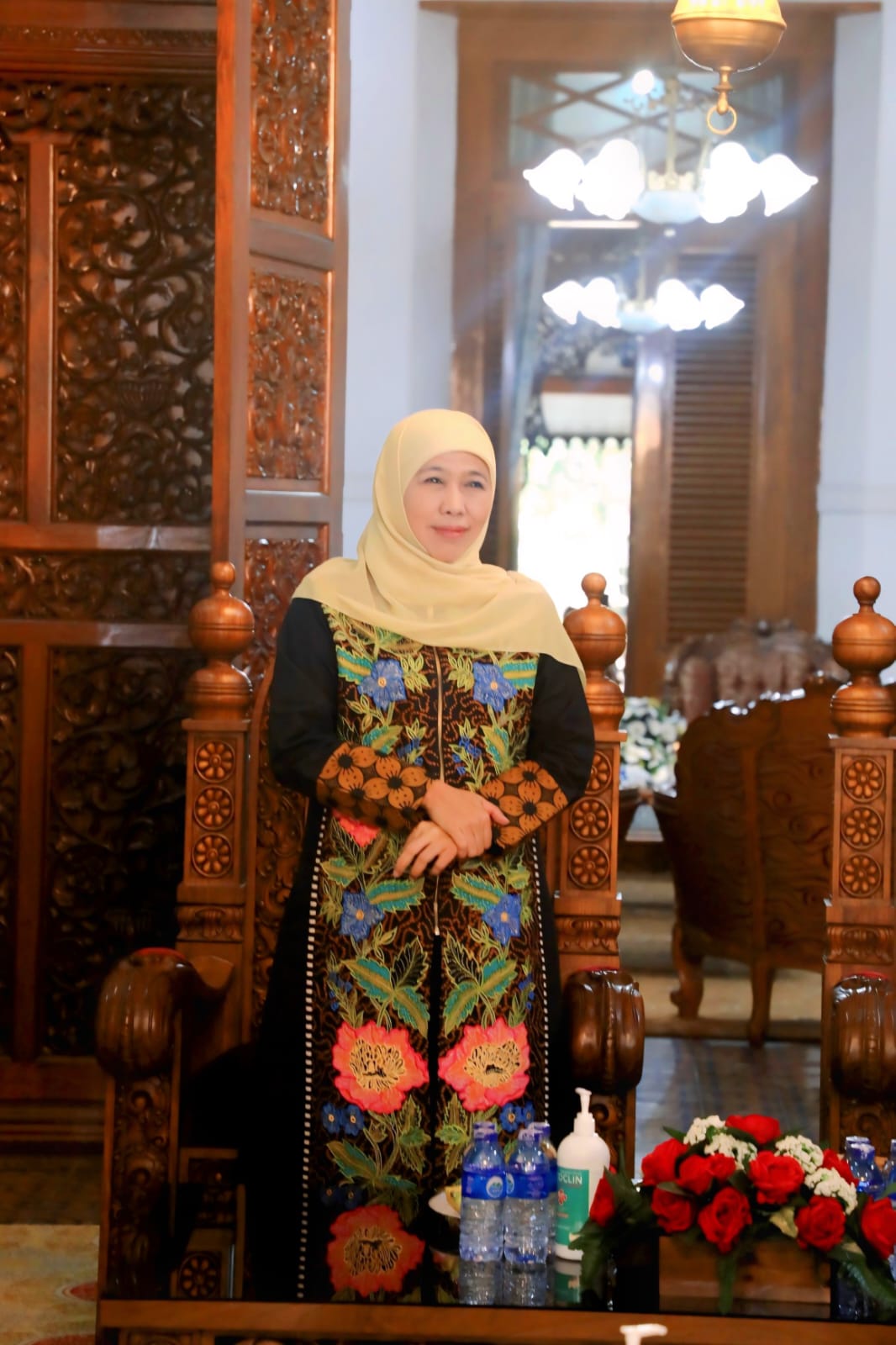 Serahkan Santunan 200 Anak Yatim, Bansos PKH Plus dan ASPD di Mojokerto, Gubernur Khofifah Ajak Masyarakat Perbanyak Berbagi di Bulan Ramadan