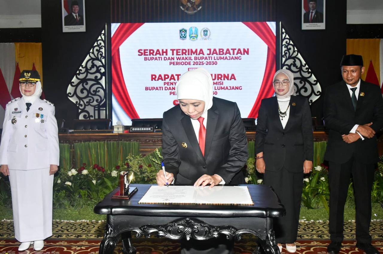 Tutup Roadshow Sertijab Kepala Daerah Dan Wakil Kepala Daerah di Lumajang, Gubernur Khofifah Pastikan Program Daerah Berseiring dengan Provinsi dan Nasional