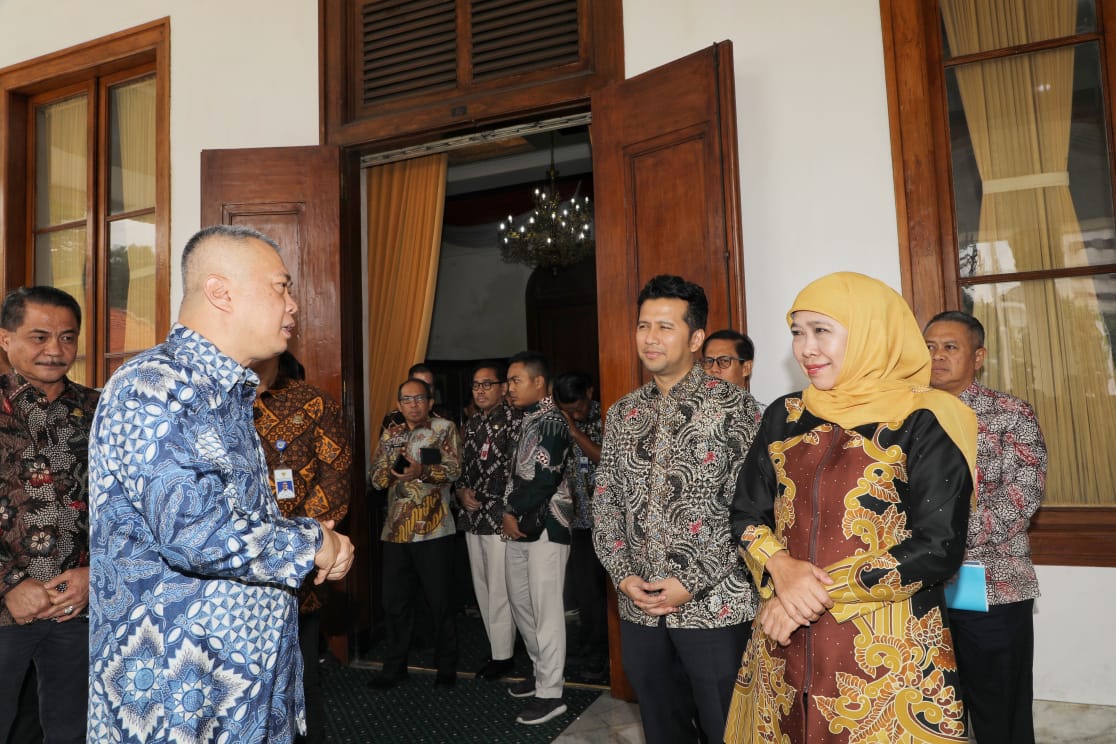 Bahas Angkutan Lebaran Bersama Menhub RI, Gubernur Khofifah Pastikan Jatim Siap Sinergi Wujudkan Kelancaran Arus Mudik 2025
