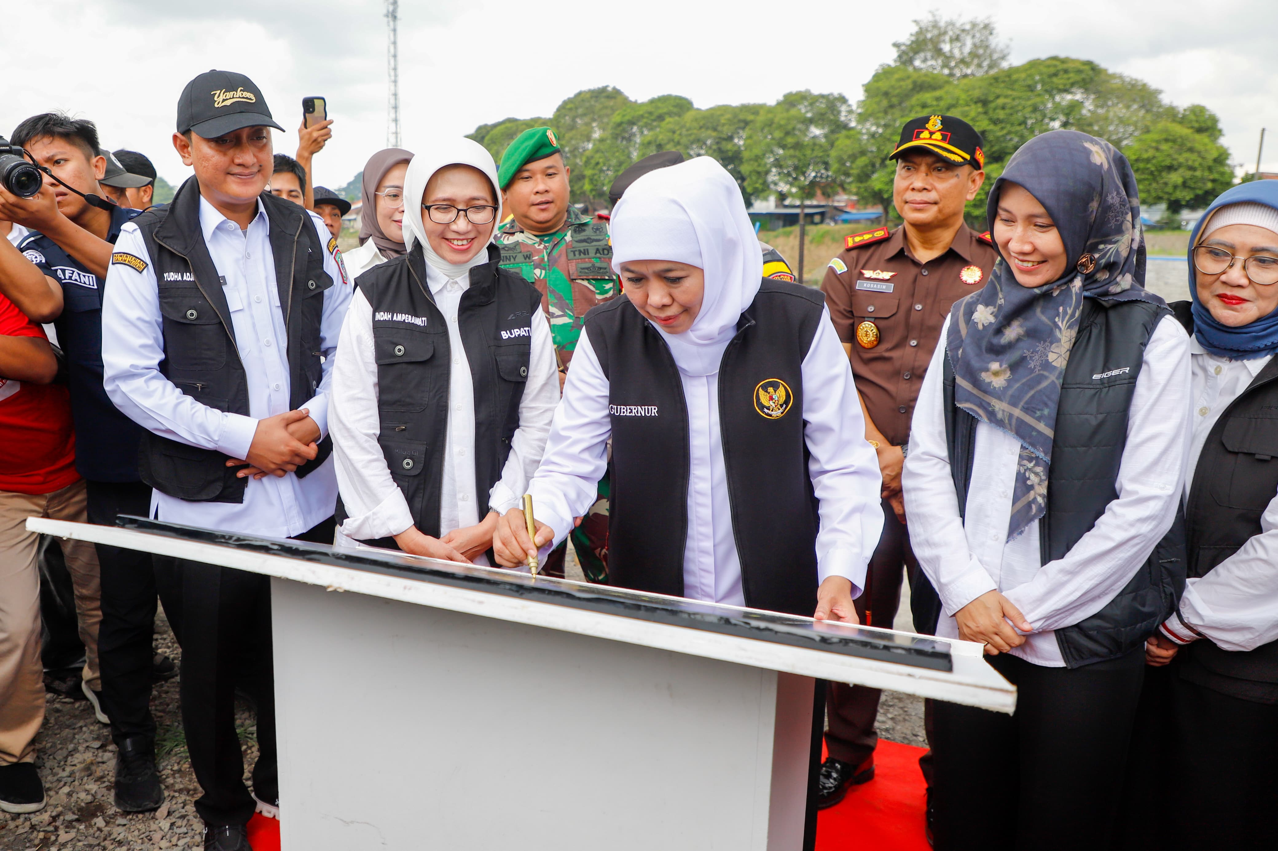 Resmikan DAM Boreng, Gubernur Khofifah: Upaya Pulihkan Produktivitas Pertanian, Wujudkan Ketahanan Pangan