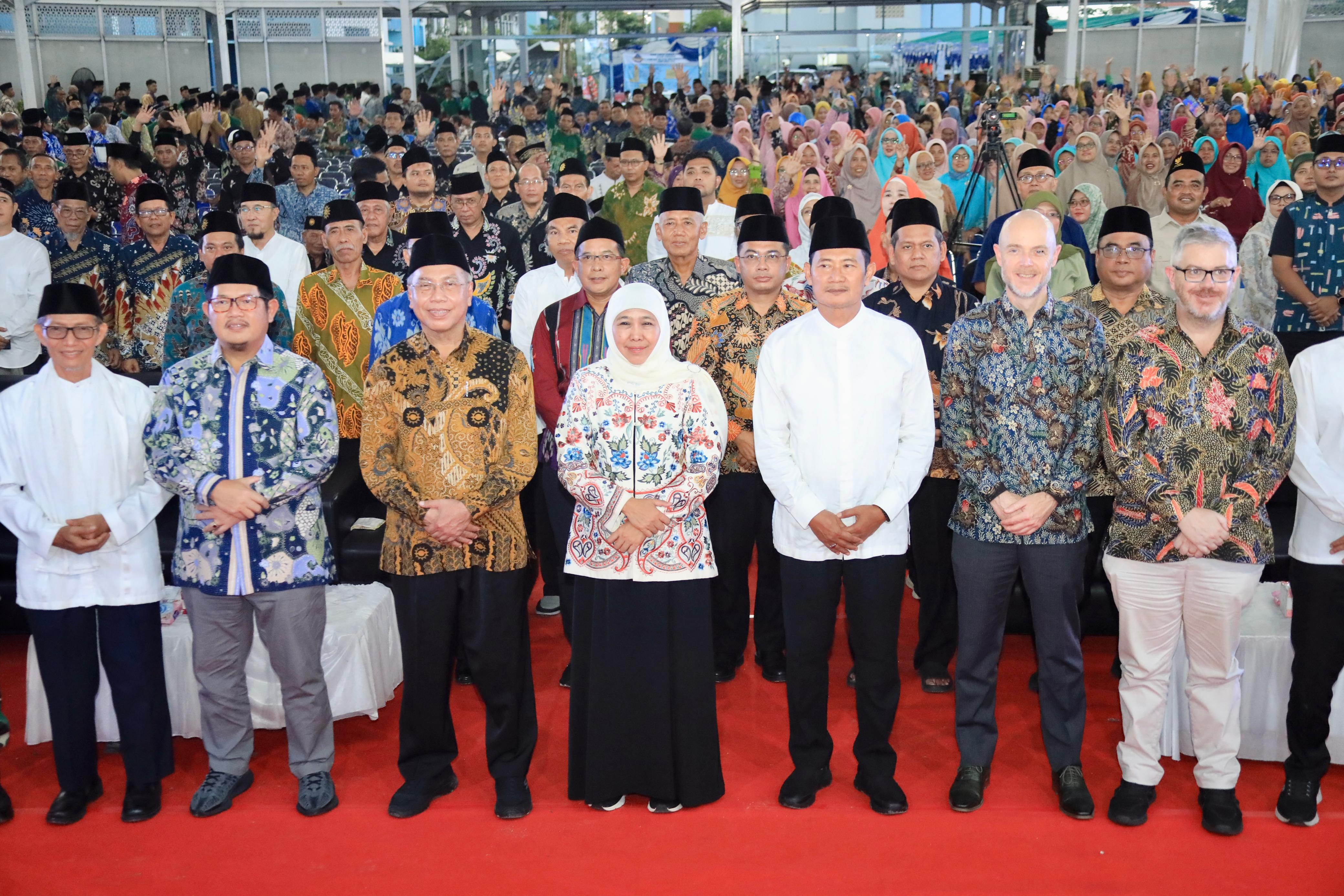 Hadiri Kajian Ramadhan PW Muhammadiyah Jatim, Gubernur Khofifah : Menjadikan Baldah Thayyibah adalah Tugas Kita Bersama