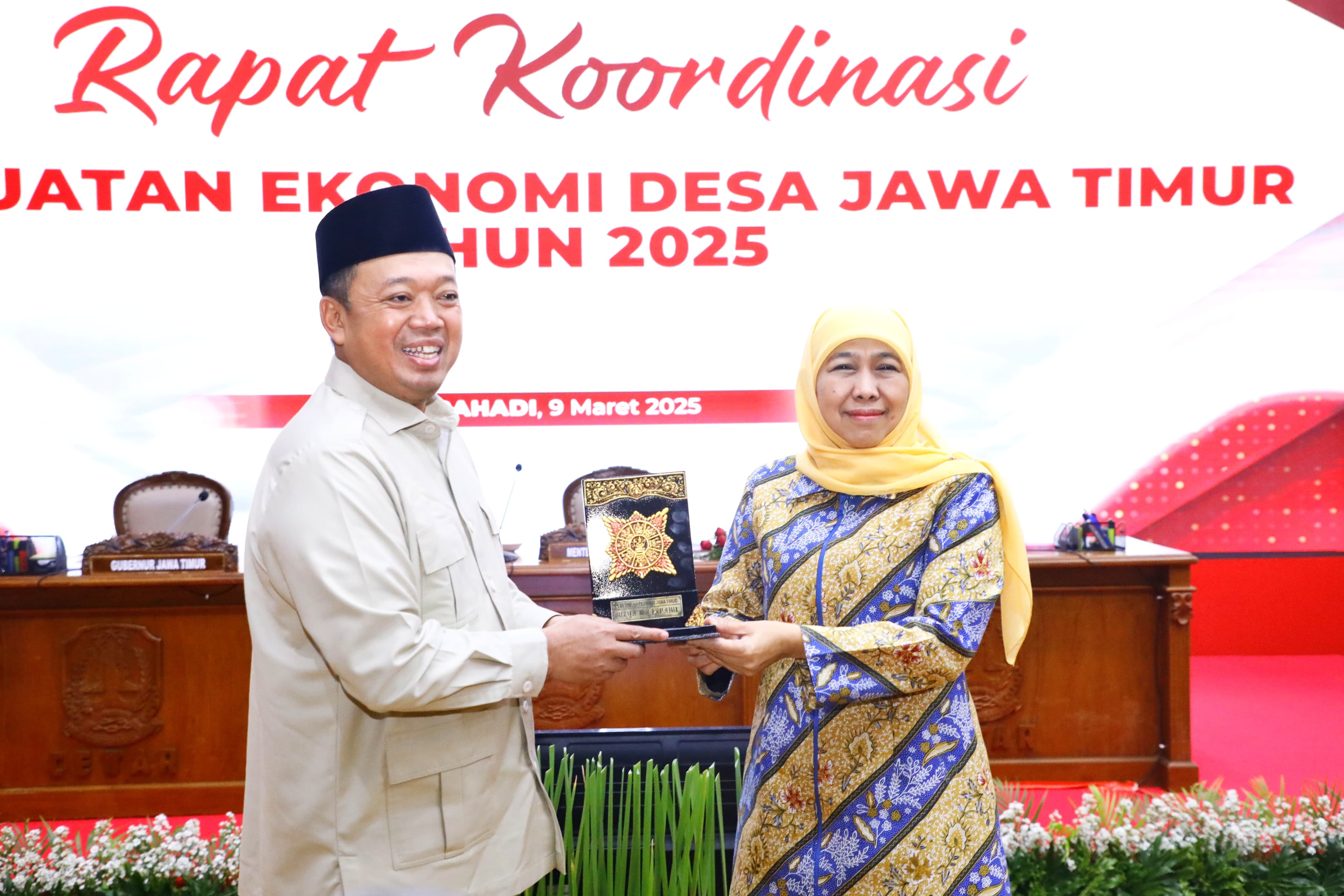 Rakor Penguatan Ekonomi  bersama Menteri ATR/BPN, Gubernur Khofifah : Pemkab/ Pemkot Se Jatim  Komitmen Tuntaskan RDTR untuk Peningkatan Investasi Jatim