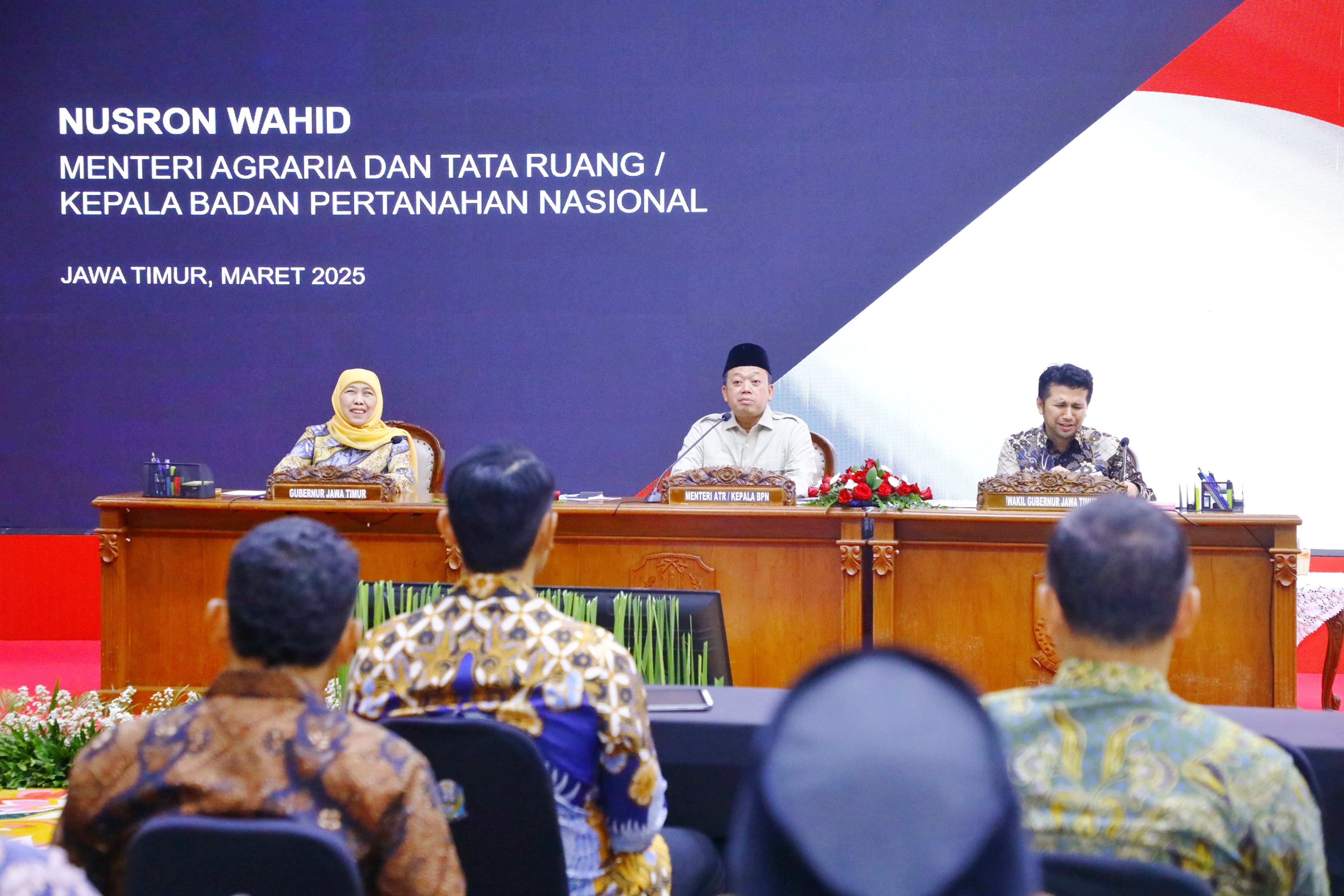 Rakor Penguatan Ekonomi  bersama Menteri ATR/BPN, Gubernur Khofifah : Pemkab/ Pemkot Se Jatim  Komitmen Tuntaskan RDTR untuk Peningkatan Investasi Jatim