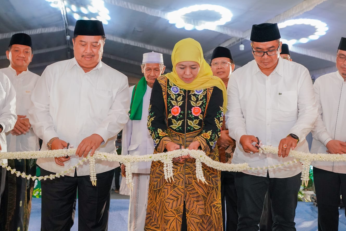Resmikan Masjid Ba’i Al Karim, Gubernur Khofifah Harap Jadi Pusat Kegiatan Keislaman dan Berdampak Positif Bagi Pembangunan Karakter Masyarakat Sekitar