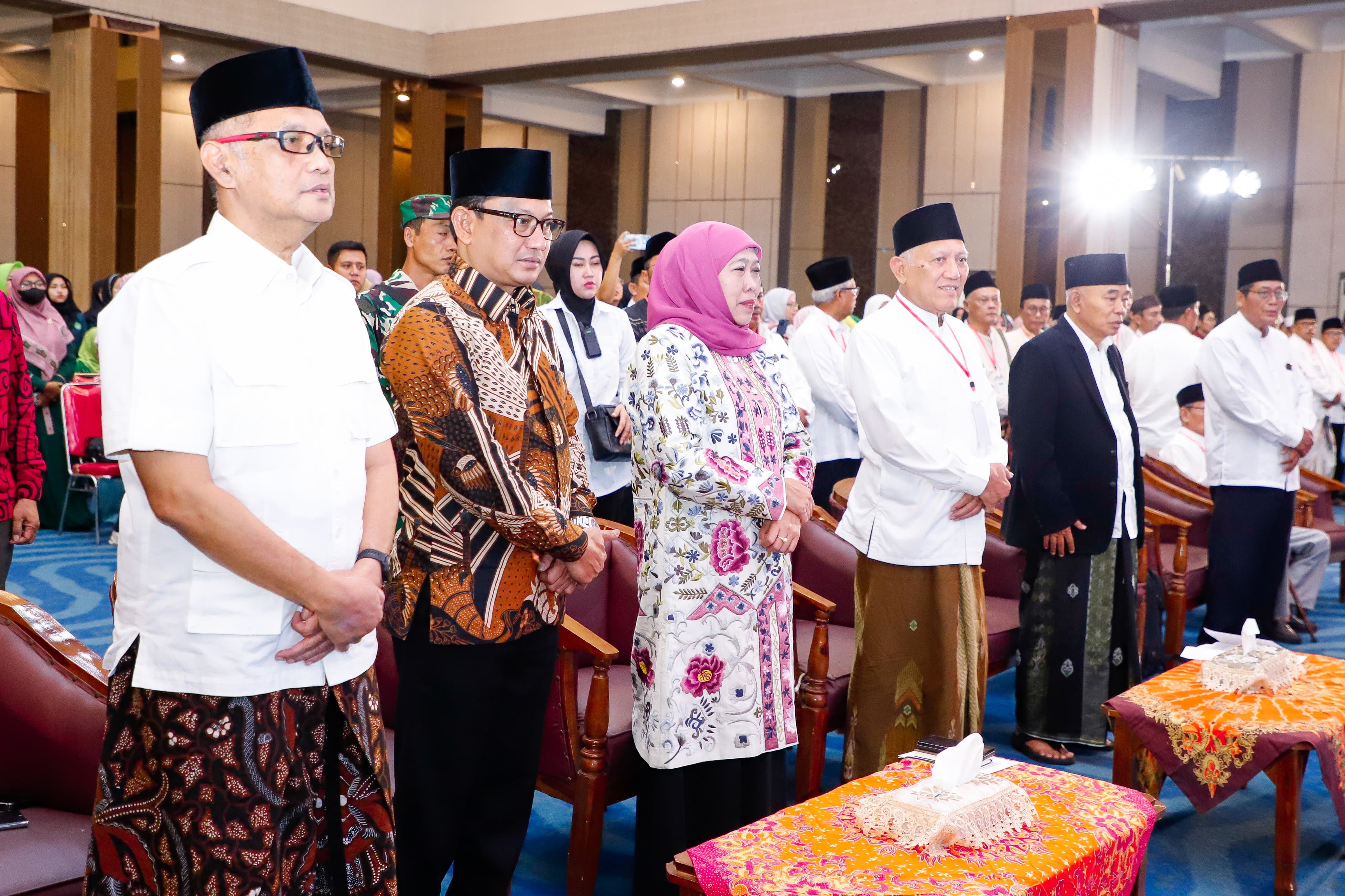Gubernur Khofifah Sebut KH M Yusuf Hasyim Pejuang Sejati, Dukung Penuh Pengusulan Sebagai Pahlawan Nasional