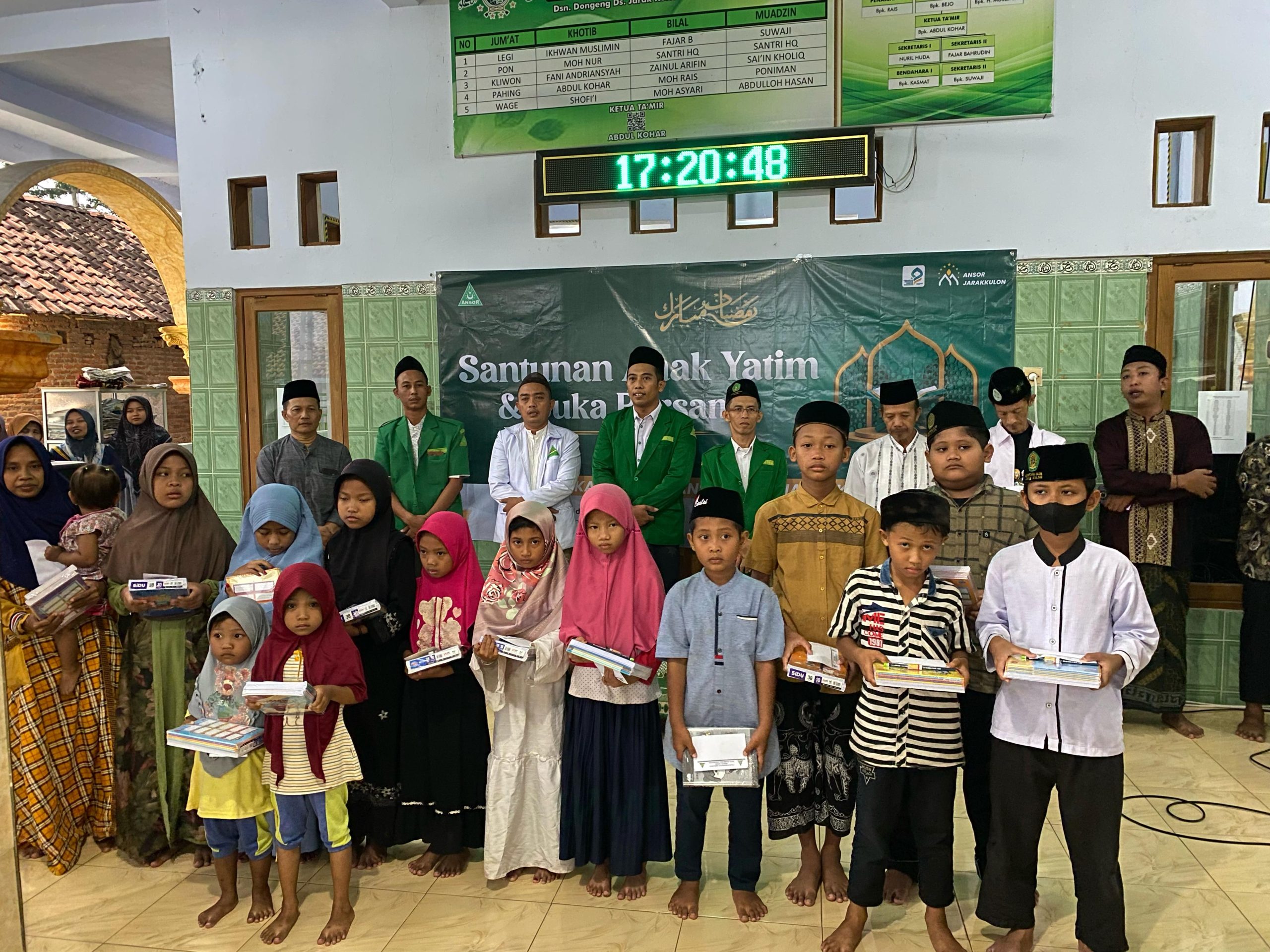 Pemuda Ansor Jarakkulon Gelar Santunan Anak Yatim dan Buka Bersama di Masjid Al Ikhlas