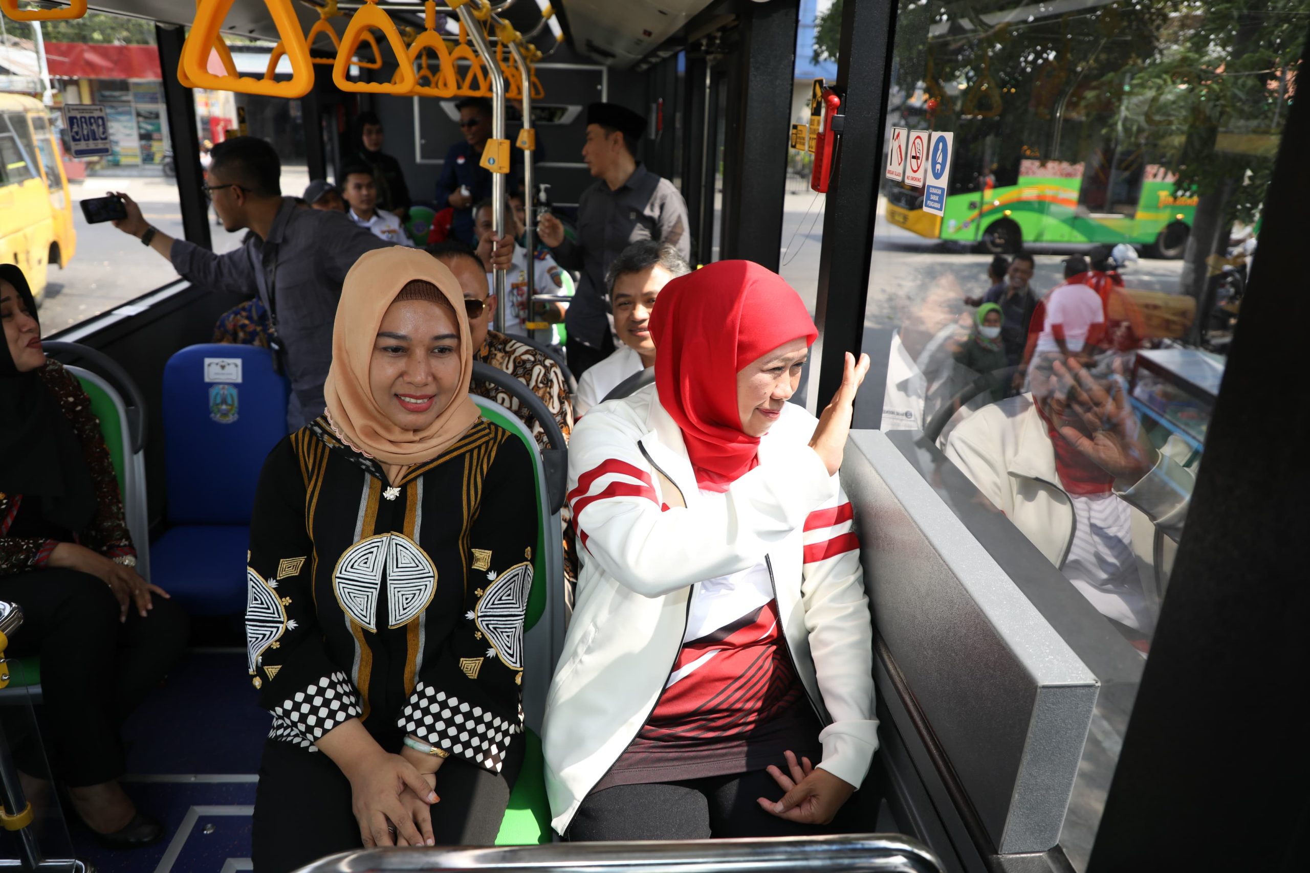 Kabar Gembira! Gubernur Khofifah Gratiskan Layanan Bus Trans Jatim di Lima Koridor Selama Sehari Penuh di Hari Angkutan  Nasional