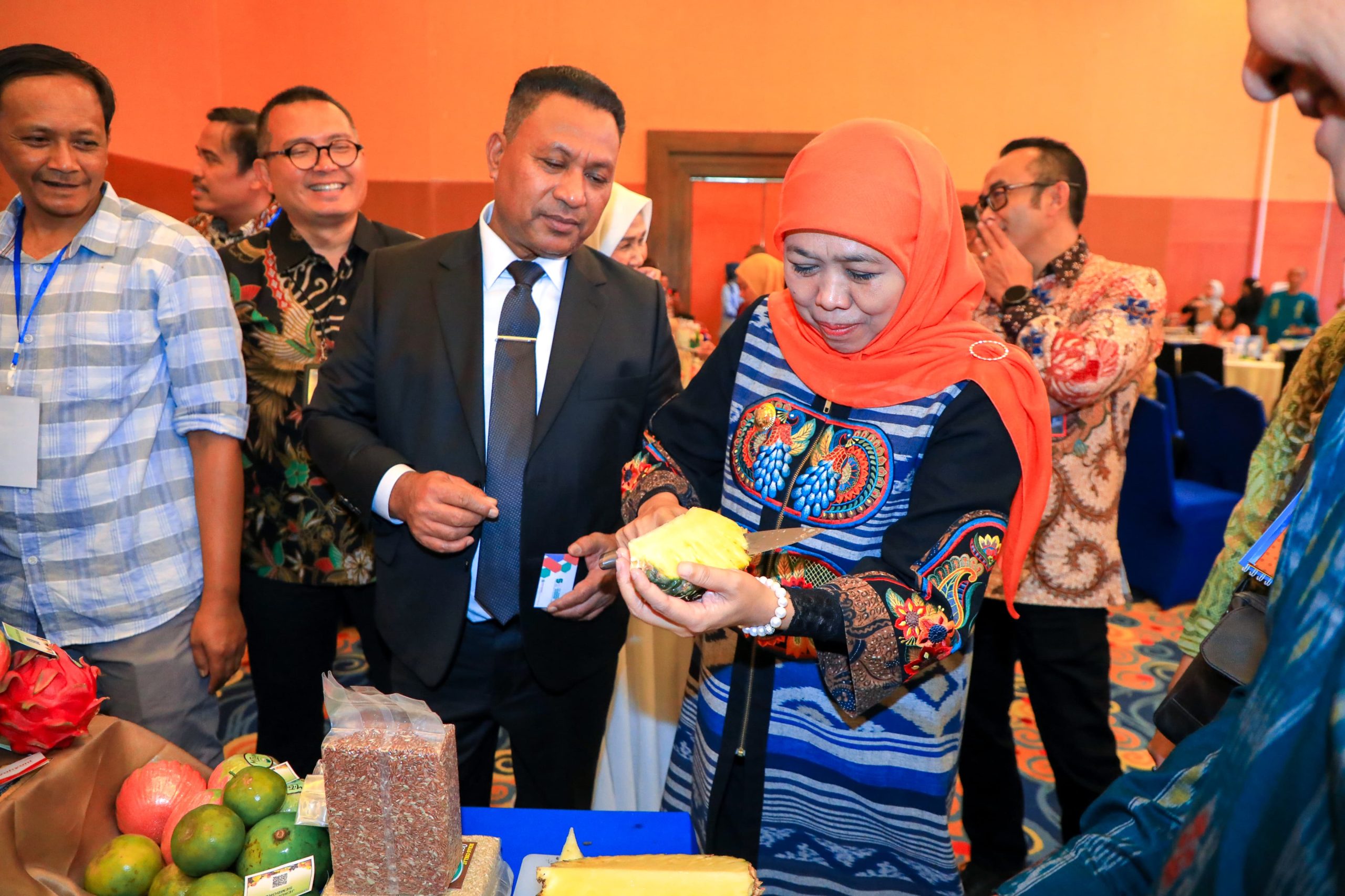 Misi Dagang di Maluku Catatkan Transaksi  Rp 460,7 Miliar, Gubernur Khofifah: Bukti Kuatnya Perdagangan Jatim Ditengah Perlambatan Ekonomi Global