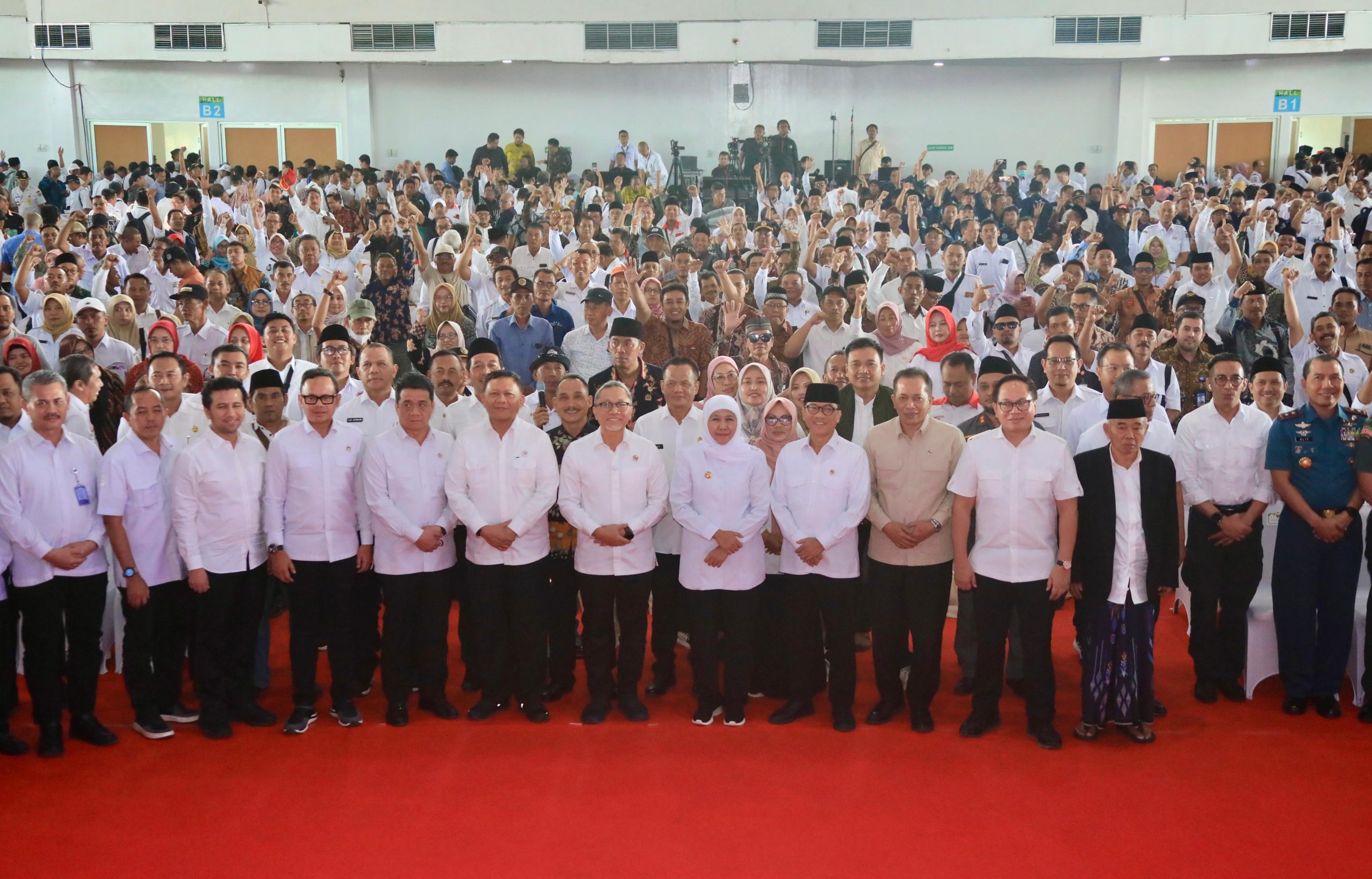 Gubernur Khofifah Tegaskan Komitmen Jawa Timur Garda Terdepan Wujudkan Koperasi Desa/Kelurahan Merah Putih
