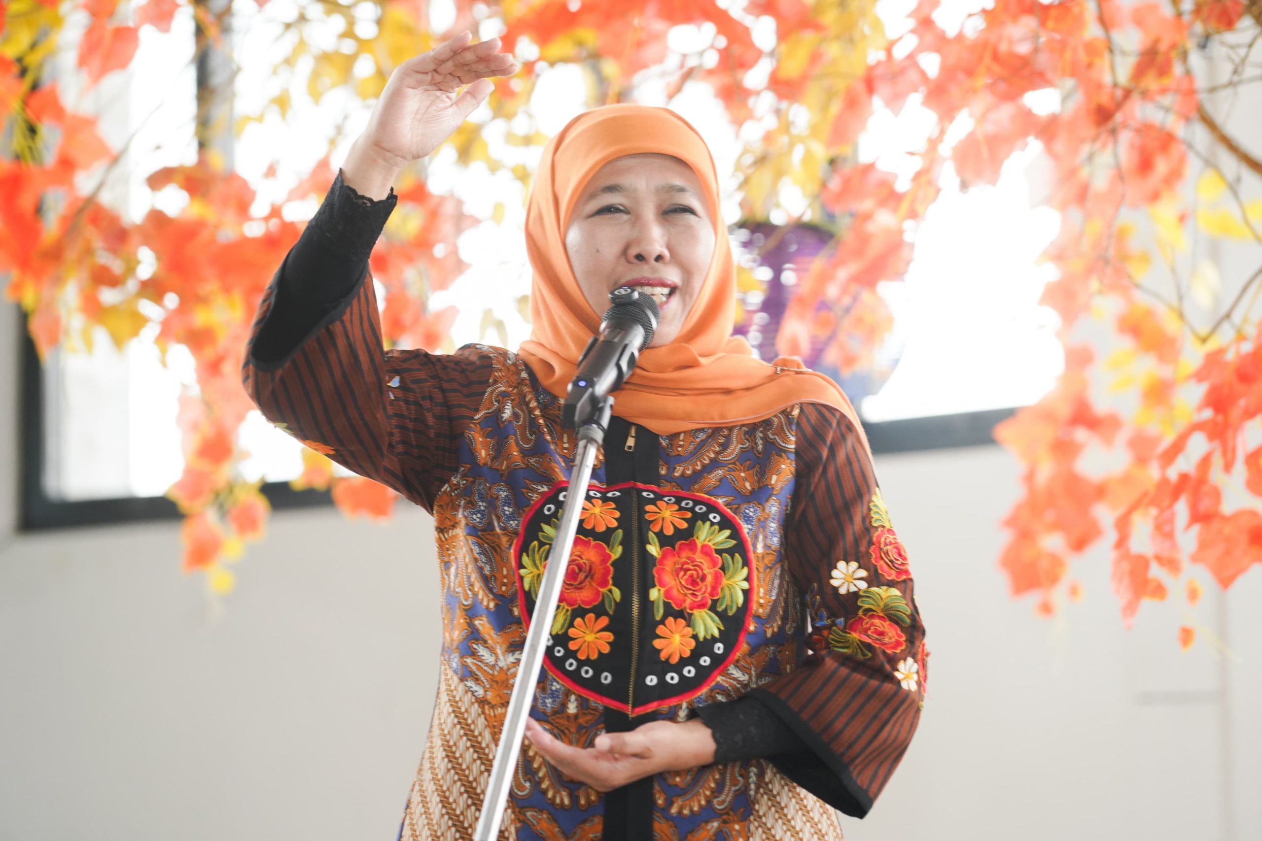 Kado Hari Kartini, Gubernur Khofifah Serahkan Bantuan KIP Putri Jawara Senilai Rp 4,6 Miliar untuk Ribuan Perempuan Tangguh Jawa Timur