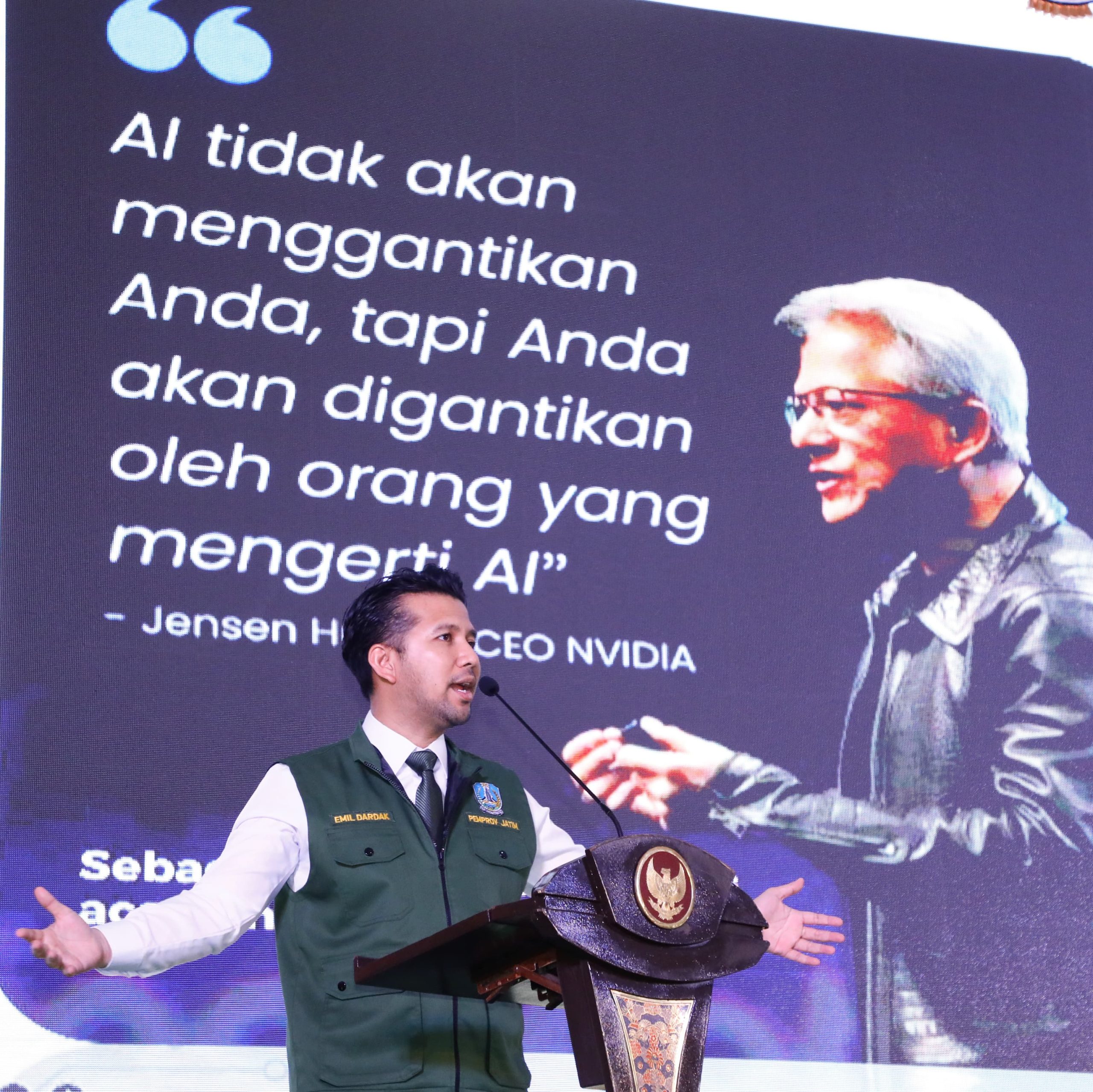 Wagub Emil Minta Kepala Perangkat Daerah di Pemprov Jatim Manfaatkan AI untuk Pelayanan Masyarakat