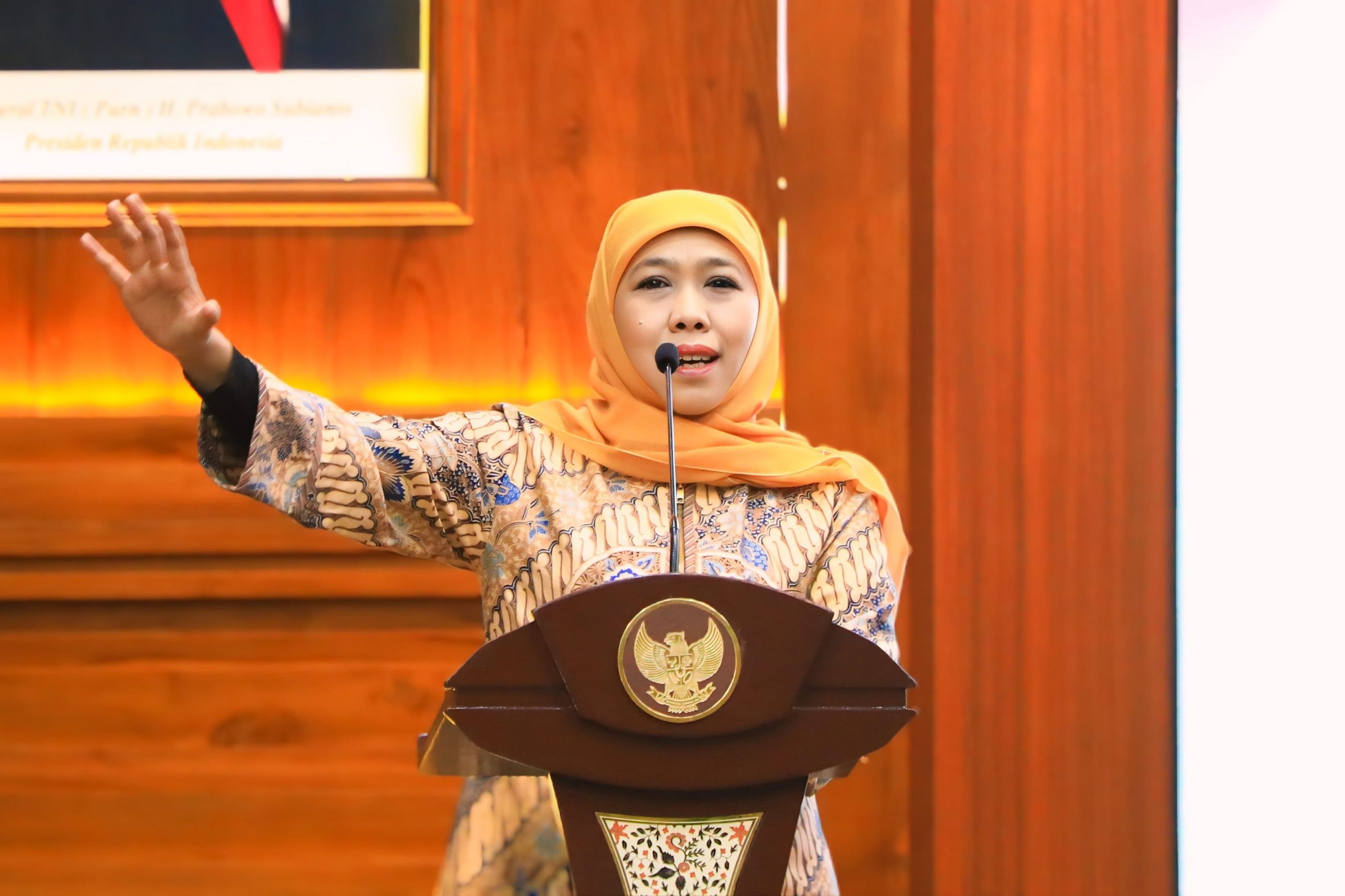 Buka Simposium IMMawati, Gubernur Khofifah Ungkap Peran Perempuan Aktor Utama Pengawal Arah Bangsa