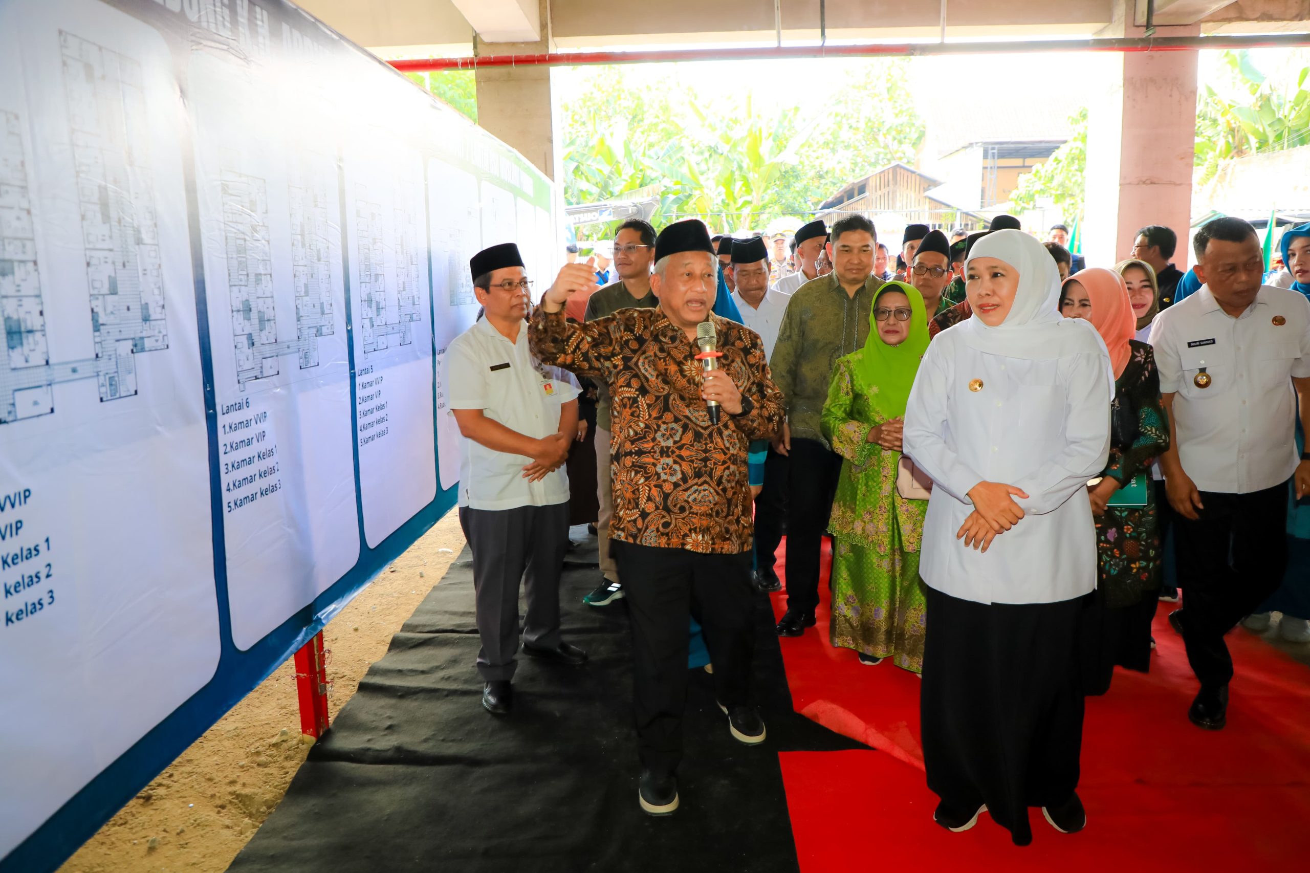Topping Off Gedung Gus Dur RSU Muslimat NU Ponorogo, Gubernur Khofifah Optimis Tingkatkan Kualitas Kesehatan Ibu dan Anak