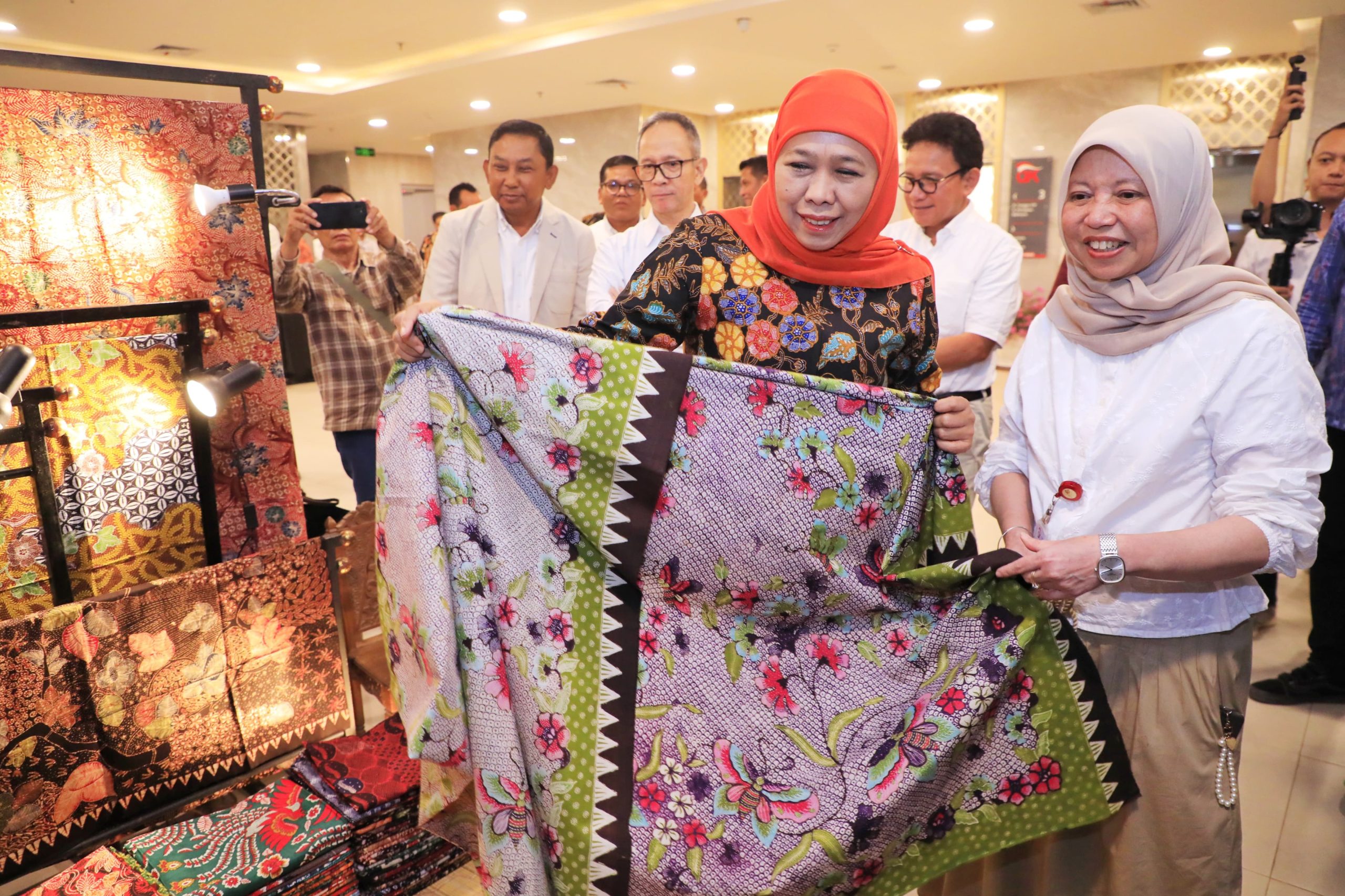 Gubernur Khofifah Komitmen Bersama OJK Sukseskan Program Pemerintah Pusat, Kolaborasi dan Sinergi Jadi Kunci Kemajuan Ekonomi Jatim
