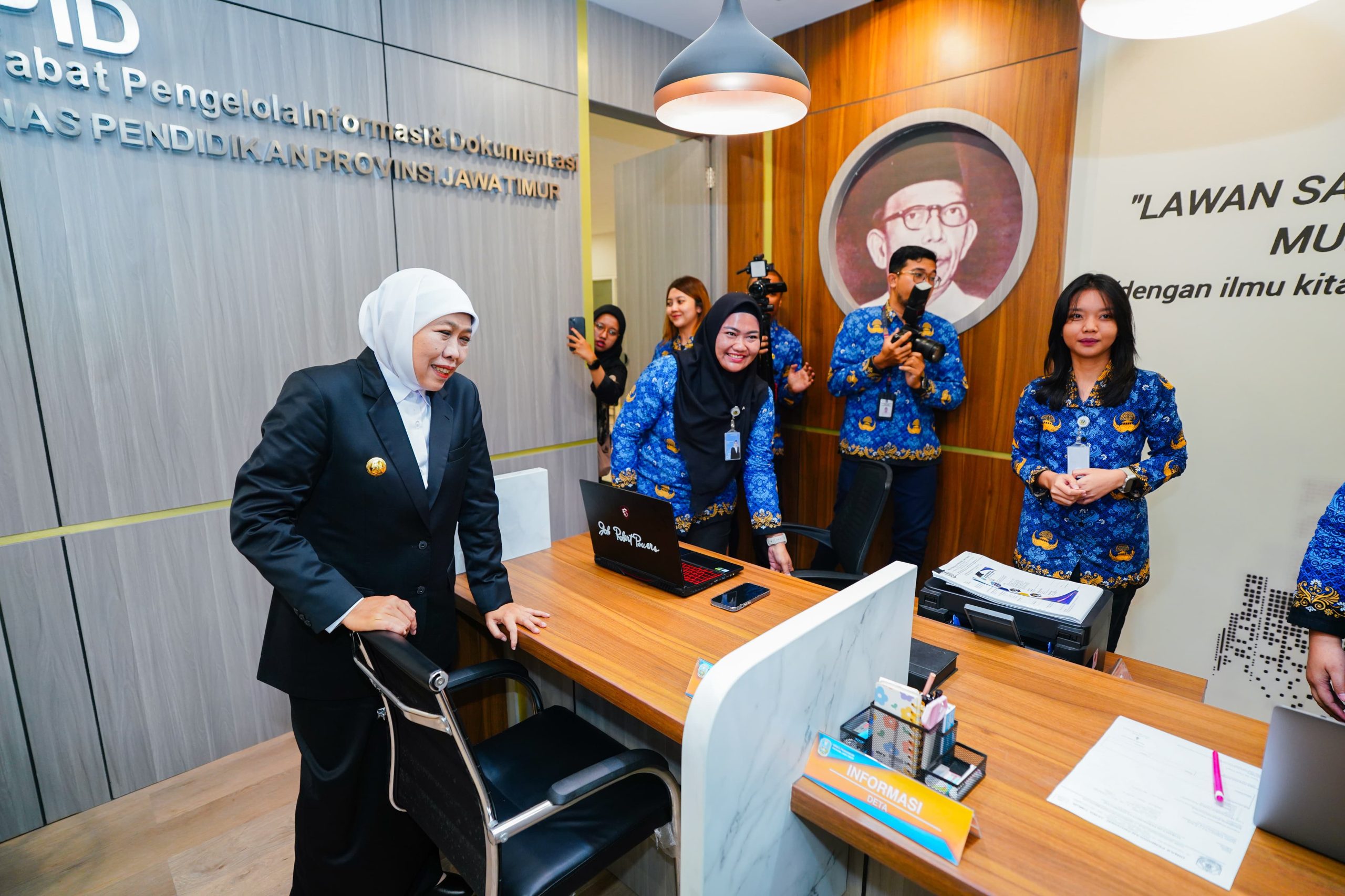 Luncurkan SPMB Berbasis AI Jenjang SMAN/SMKN, Gubernur Khofifah Pastikan Proses Berjalan Objektif, Transparan dan Berkeadilan