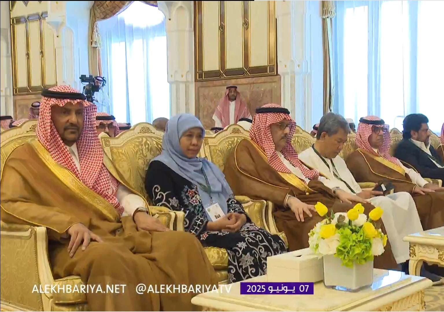 Penuhi Undangan Putra Mahkota Kerajaan Arab Saudi, Gubernur Khofifah Hadiri Pertemuan  Tahunan Haji di Istana Mina