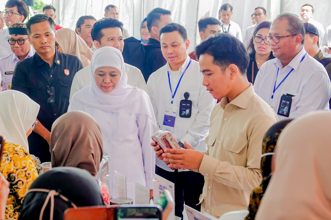 Wapres Gibran Sapa Pendamping dan Nasabah PNM Mekaar di Banyuwangi, Gubernur Khofifah Optimis Mampu Tingkatkan Kesejahteraan Keluarga  di Jatim