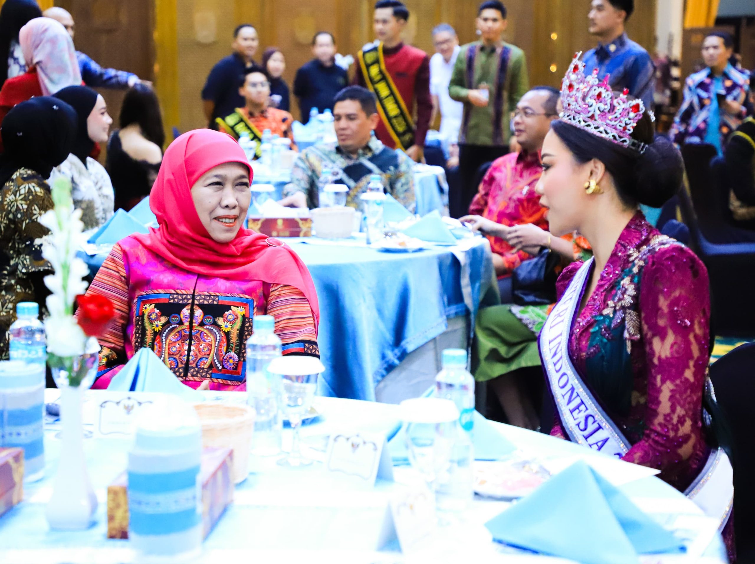 Sambut Hangat Puteri Indonesia 2025 Pulang ke Jatim, Gubernur Khofifah: Gaungkan Pariwisata dan Budaya Jawa Timur di Kancah Internasional