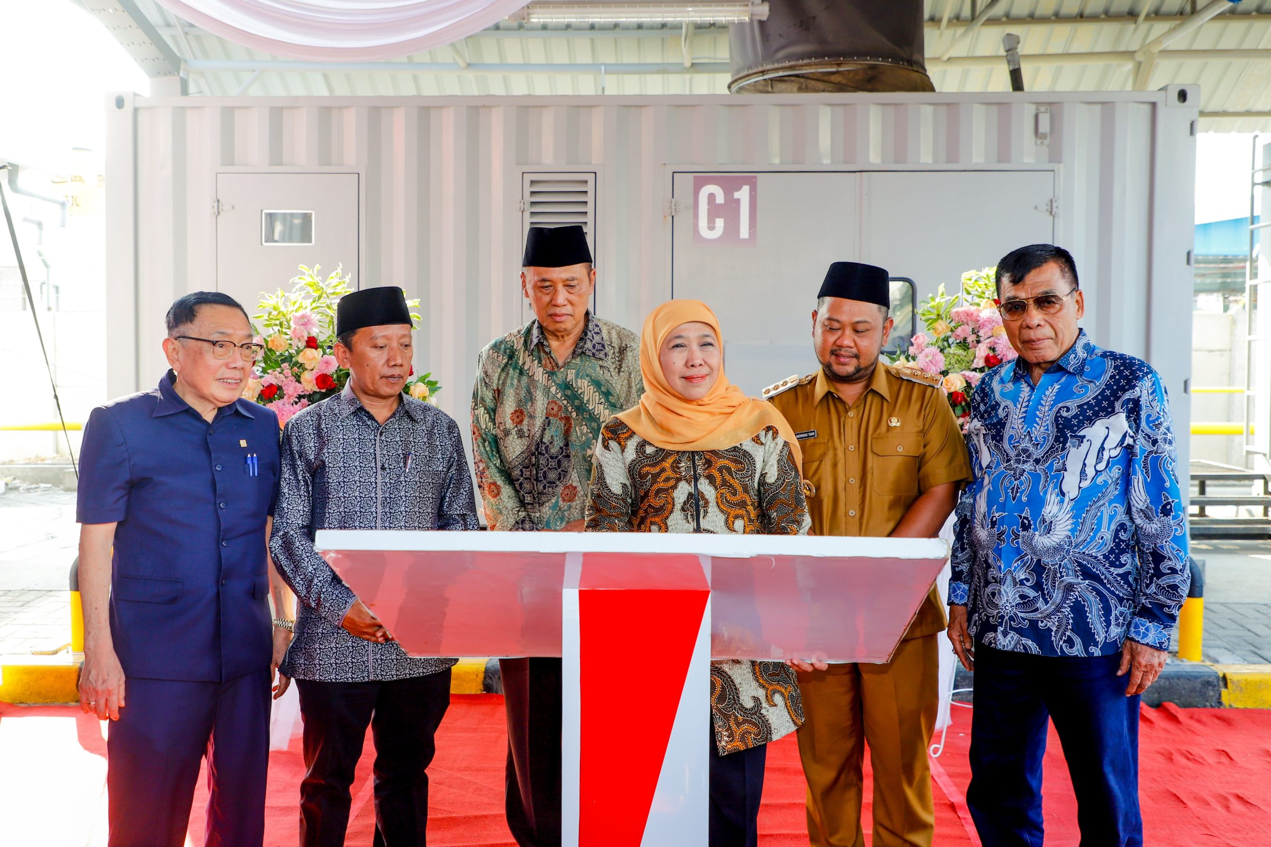 Resmikan Compressed Natural Gas (CNG)  Station Gresik, Gubernur Khofifah Optimistis Jawa Timur Bergerak Wujudkan Green  Economy