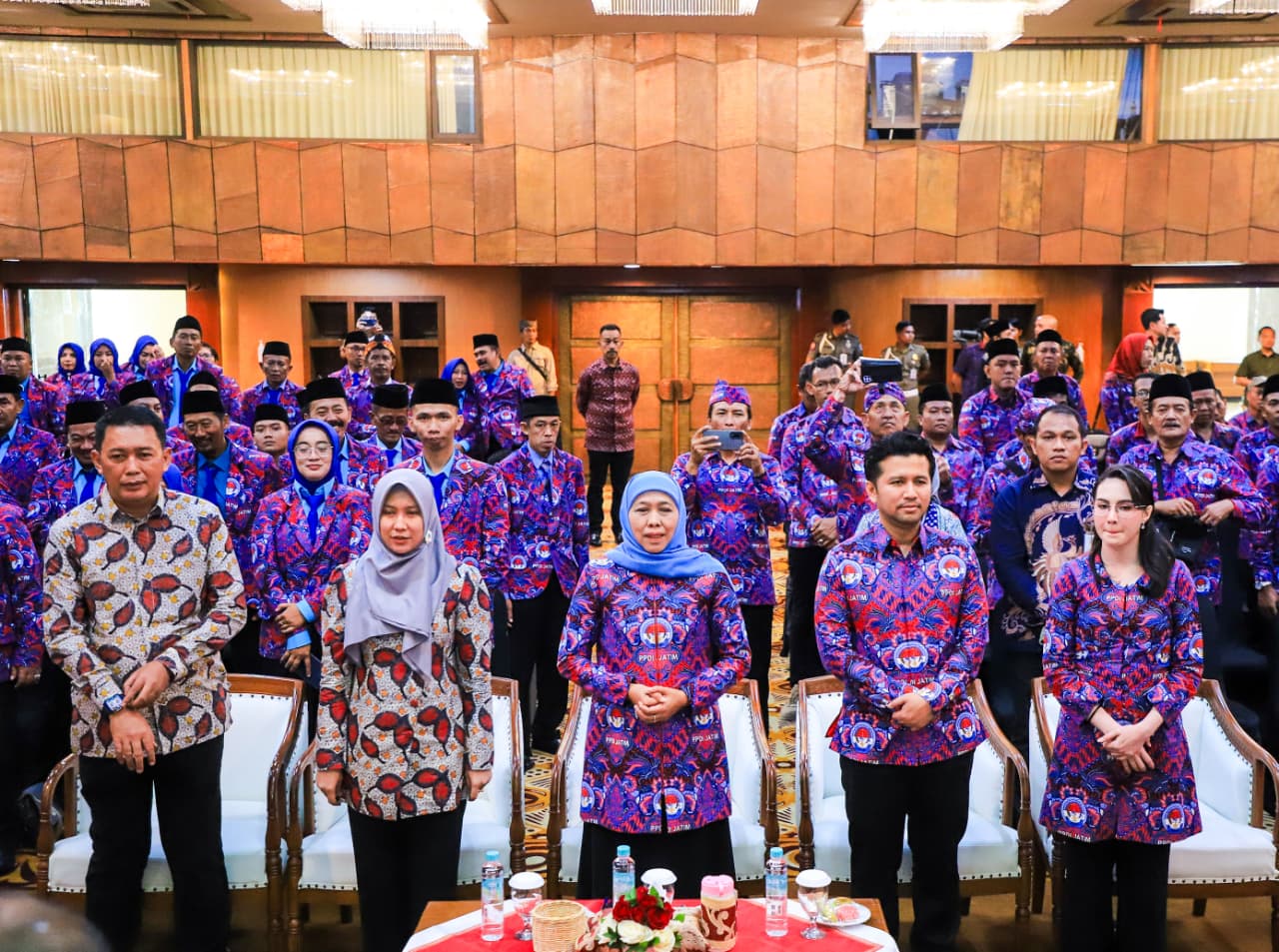 Gubernur Khofifah Pastikan Pemprov Jatim Siap Kawal Status Kepegawaian Perangkat Desa