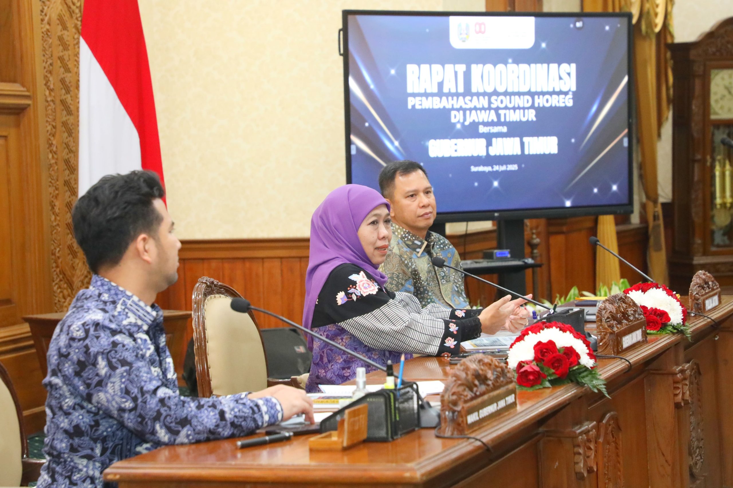 SE Bersama Gubernur, Pangdam dan Kapolda Terkait  Penggunaan Pengeras Suara Resmi Berlaku di Jawa Timur, Gubernur Khofifah: Patuhi Aturan, Jaga Ketertiban dan Ketentraman di Masyarakat