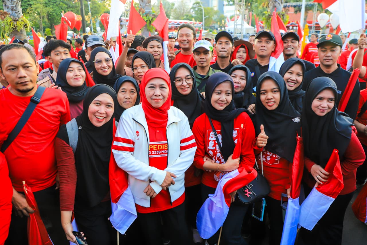 Gubernur Khofifah Berangkatkan 361 Tim Ekspedisi 80 Arjuno, Ajak Rawat Nasionalisme Lewat Kibaran Bendera Merah Putih dan Konservasi Alam