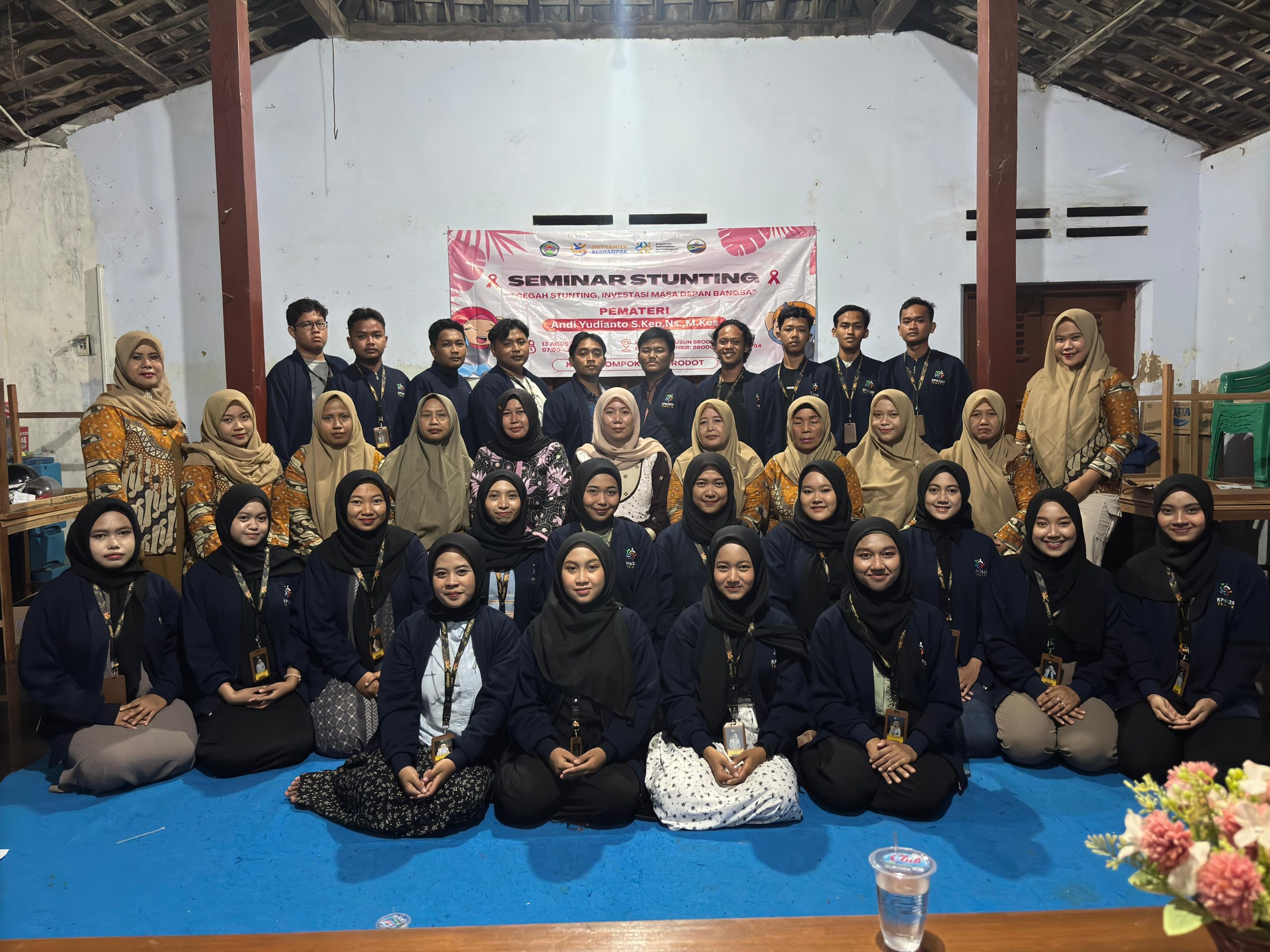 Mahasiswa KPM Unipdu Gelar Seminar Edukasi Cegah Stunting di Desa Brodot