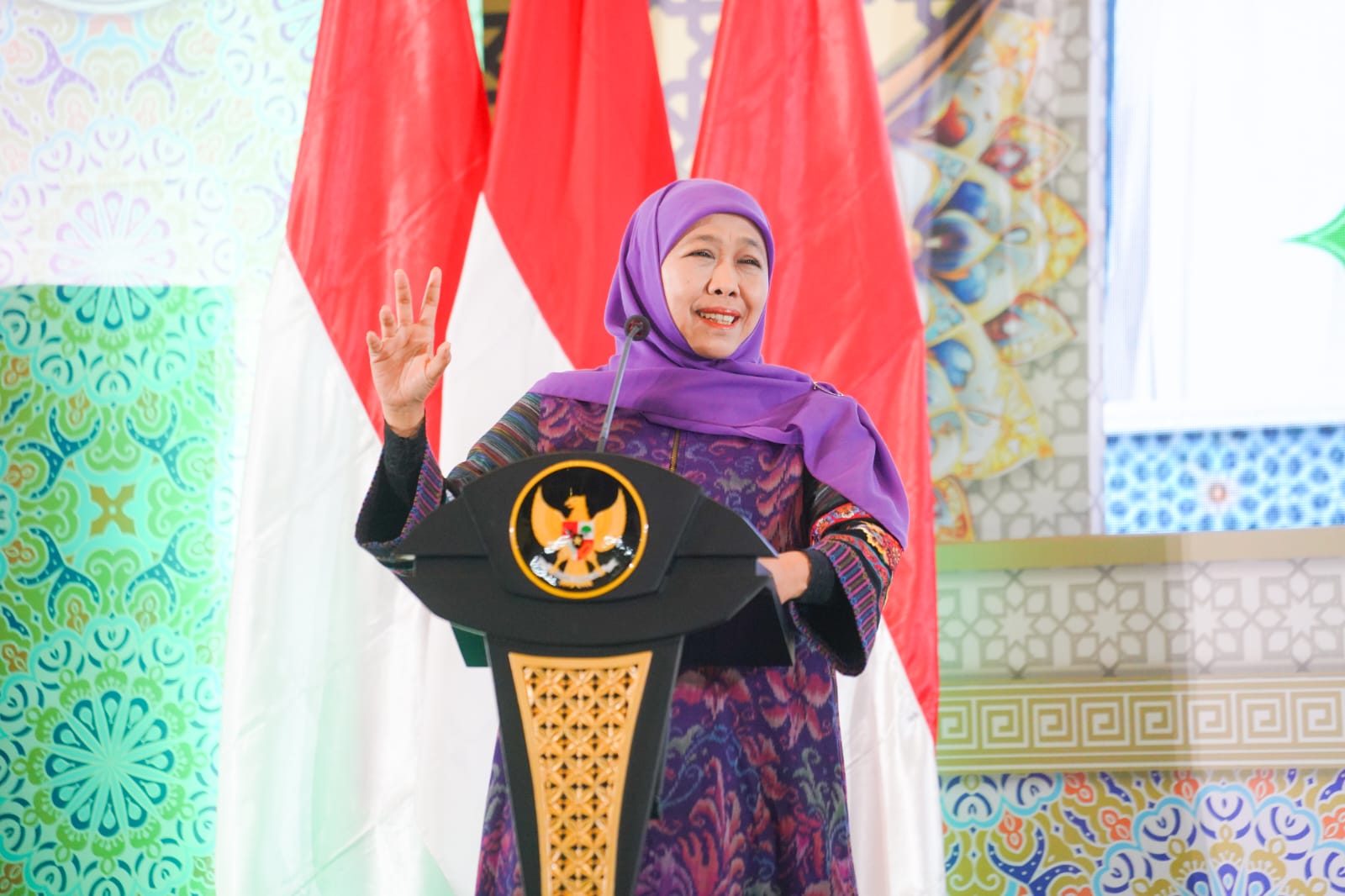 Dorong SDM Unggul dari Pesantren di Jatim, Gubernur Khofifah Bangga Beasiswa LPPD Beri Akses Studi Hingga Al-Azhar Mesir