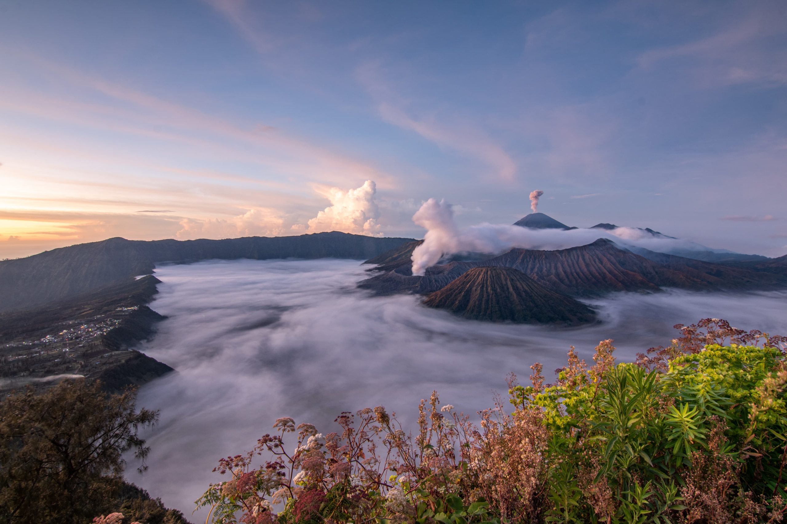 Gubernur Khofifah Tegaskan Bromo Bukan Sekadar Wisata, Tapi Kawasan Sakral dan Cagar Biosfer UNESCO