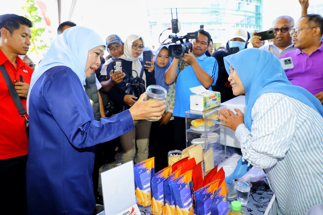 Gubernur Khofifah Pastikan Pasar Murah di Probolinggo Jadi Solusi Stabilitas Harga dan Keringanan Ekonomi Warga