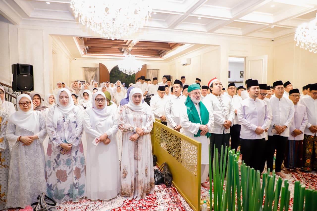 Gubernur Khofifah Undang Perangkat Daerah Peringati Maulid Nabi dan Kajian Tasawuf di Kediaman Jemursari