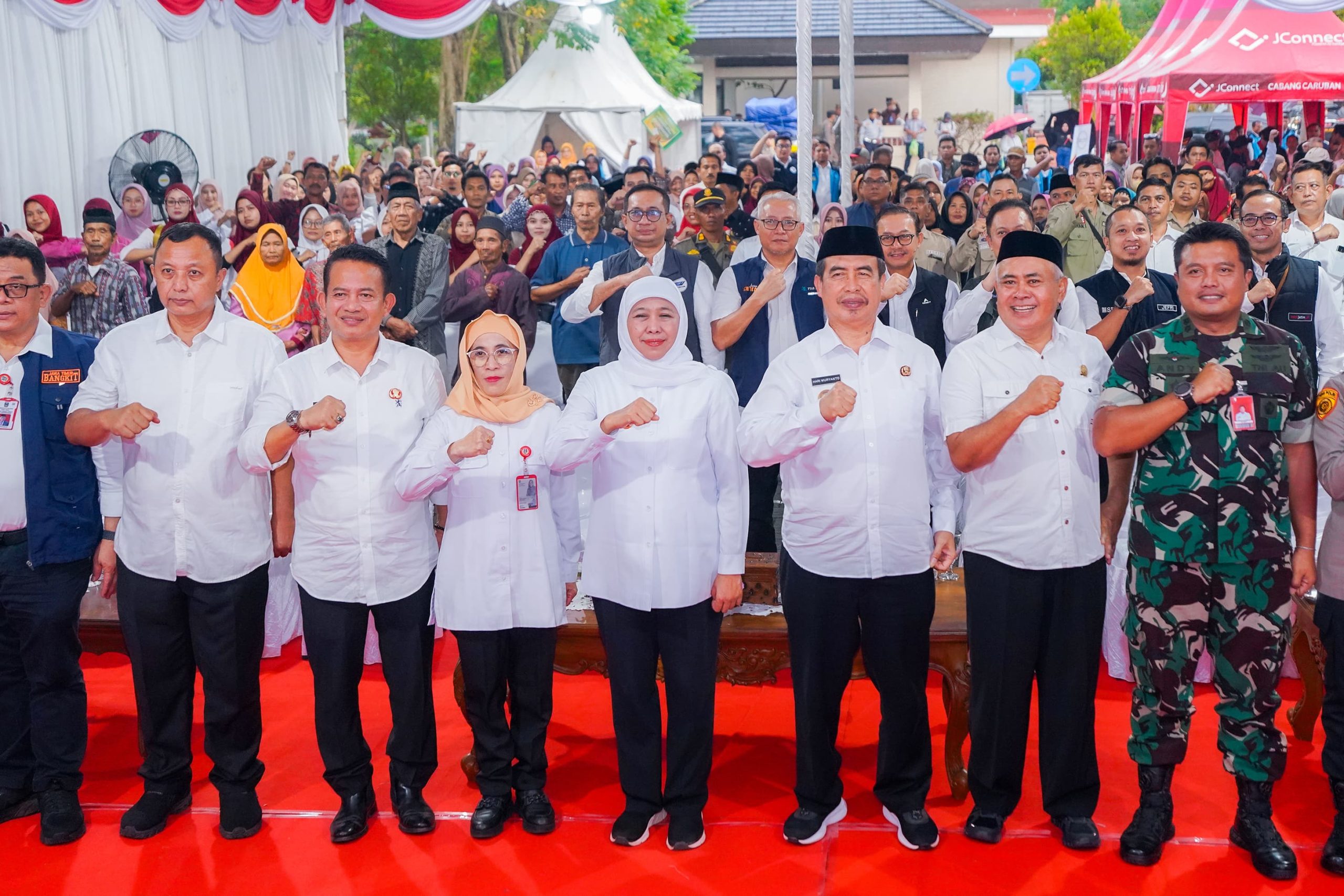 Gubernur Khofifah Raih Special Achievement Jawa Pos Radar Madiun Awards 2025 Berkat Konsistensi Program Pemberdayaan Perempuan Jatim Puspa dan Putri Jawara