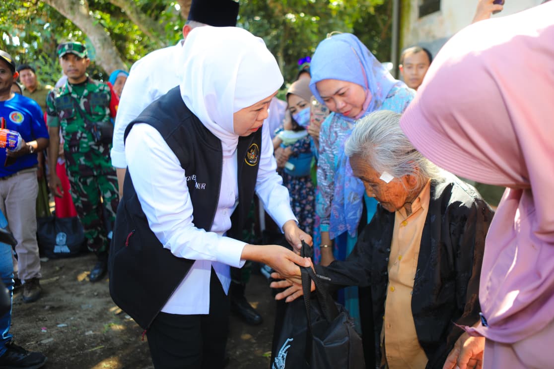 Gubernur Khofifah Apresiasi Program Rutilahu, Bukti Sinergi TNI dan Pemprov Jatim Nyata Hadir untuk Rakyat