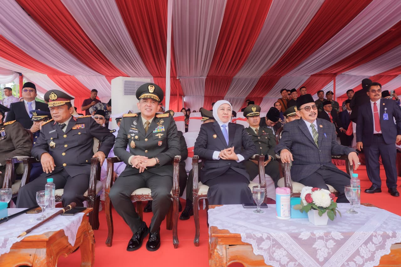 Gubernur Khofifah Pimpin Upacara Sumpah Pemuda ke-97, Serukan Pemuda Jatim Jadi Generasi Berdaya dan Tangguh Hadapi Masa Depan