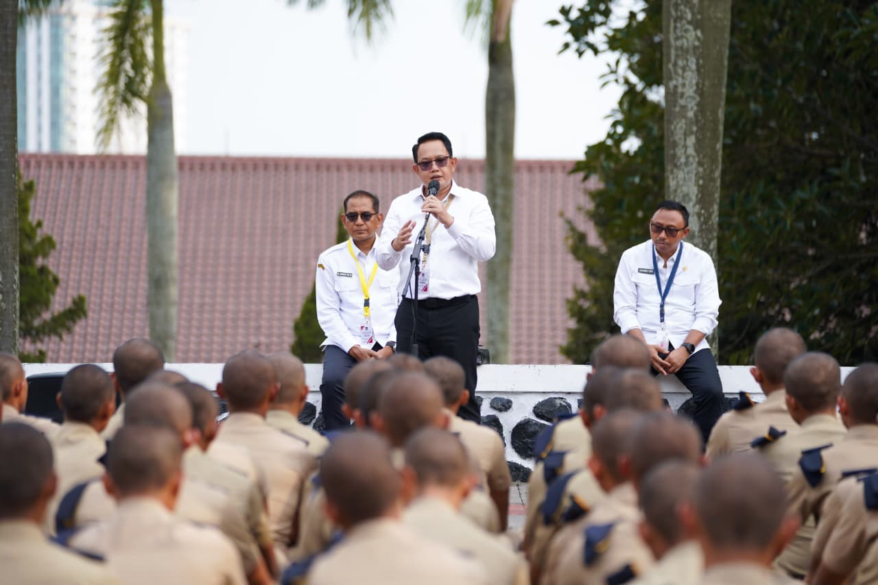 Sekdaprov Adhy Bangun Optimisme 207 Praja Jatim di IPDN: Teruslah Mengabdi dan Menjaga Nama Daerah