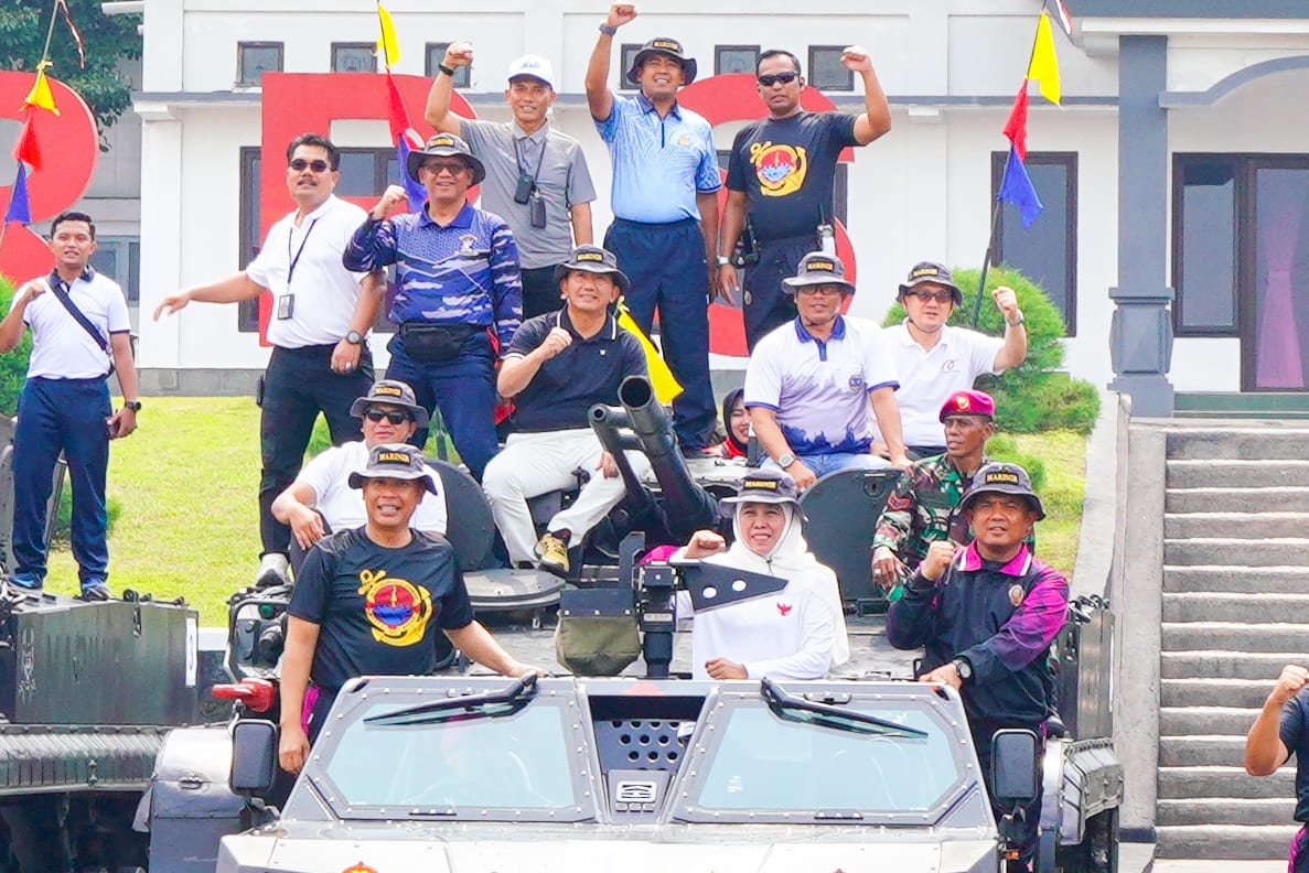 Gubernur Khofifah Bersama TNI AL Tanam 1.000 Pohon di Inagurasi Pasmar 2, Perkuat Komitmen Net Zero Emission