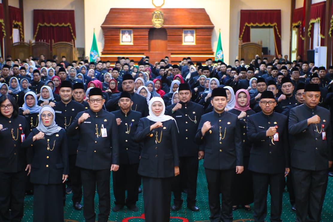 Gubernur Khofifah Dorong Pejabat Baru Bergerak Adaptif dan Profesional di Tengah Dinamika Global