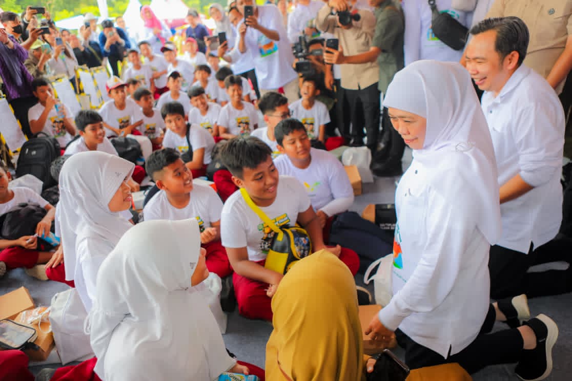 Gubernur Khofifah Gerakkan Budaya Minum Susu Sejak Dini, Tekankan Pentingnya Protein Hewani bagi Anak Jember