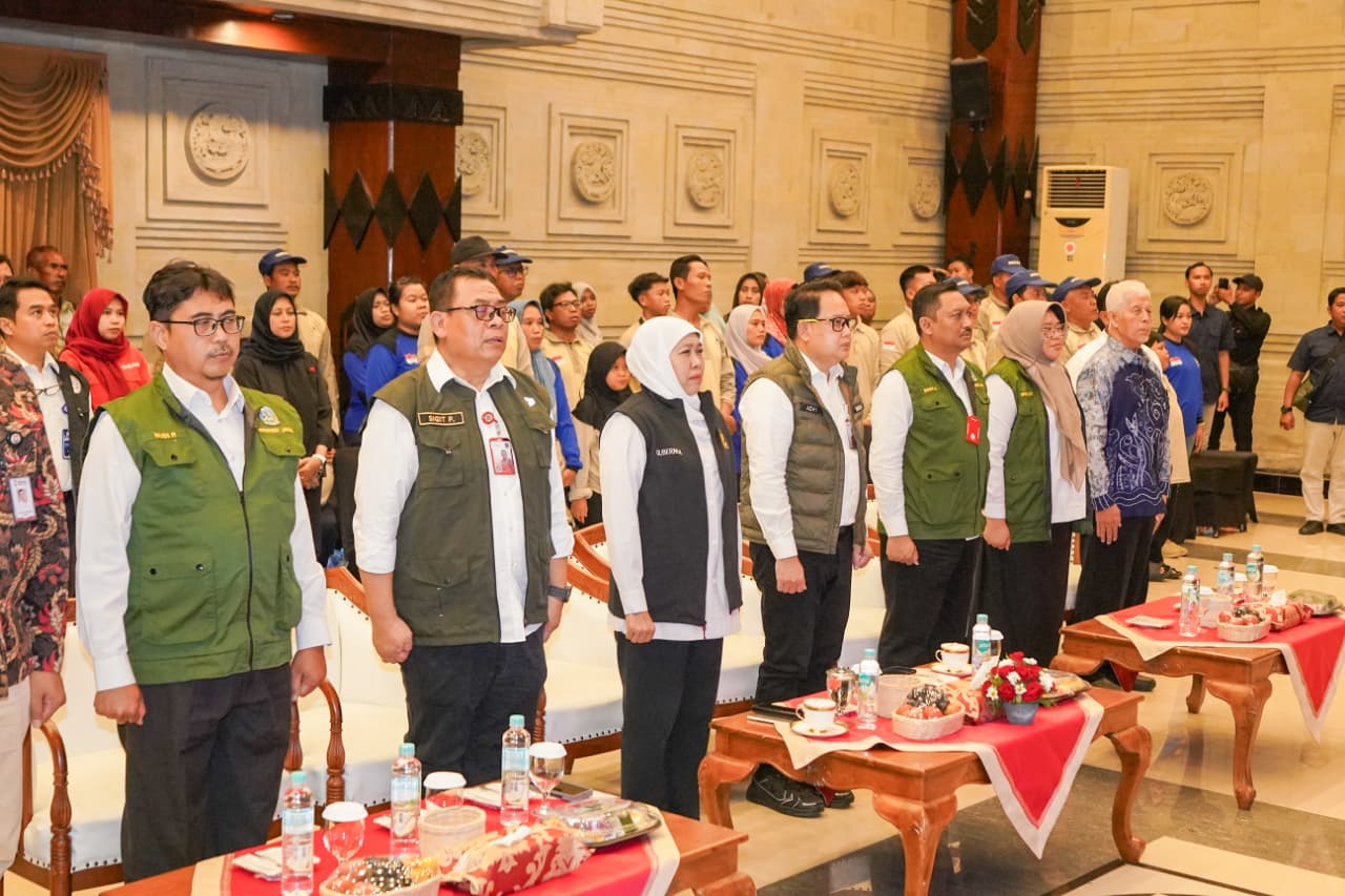 Gubernur Khofifah Lepas 55 Transmigran Jatim ke Tiga Provinsi, Dorong Transformasi Transmigrasi Berbasis 5T