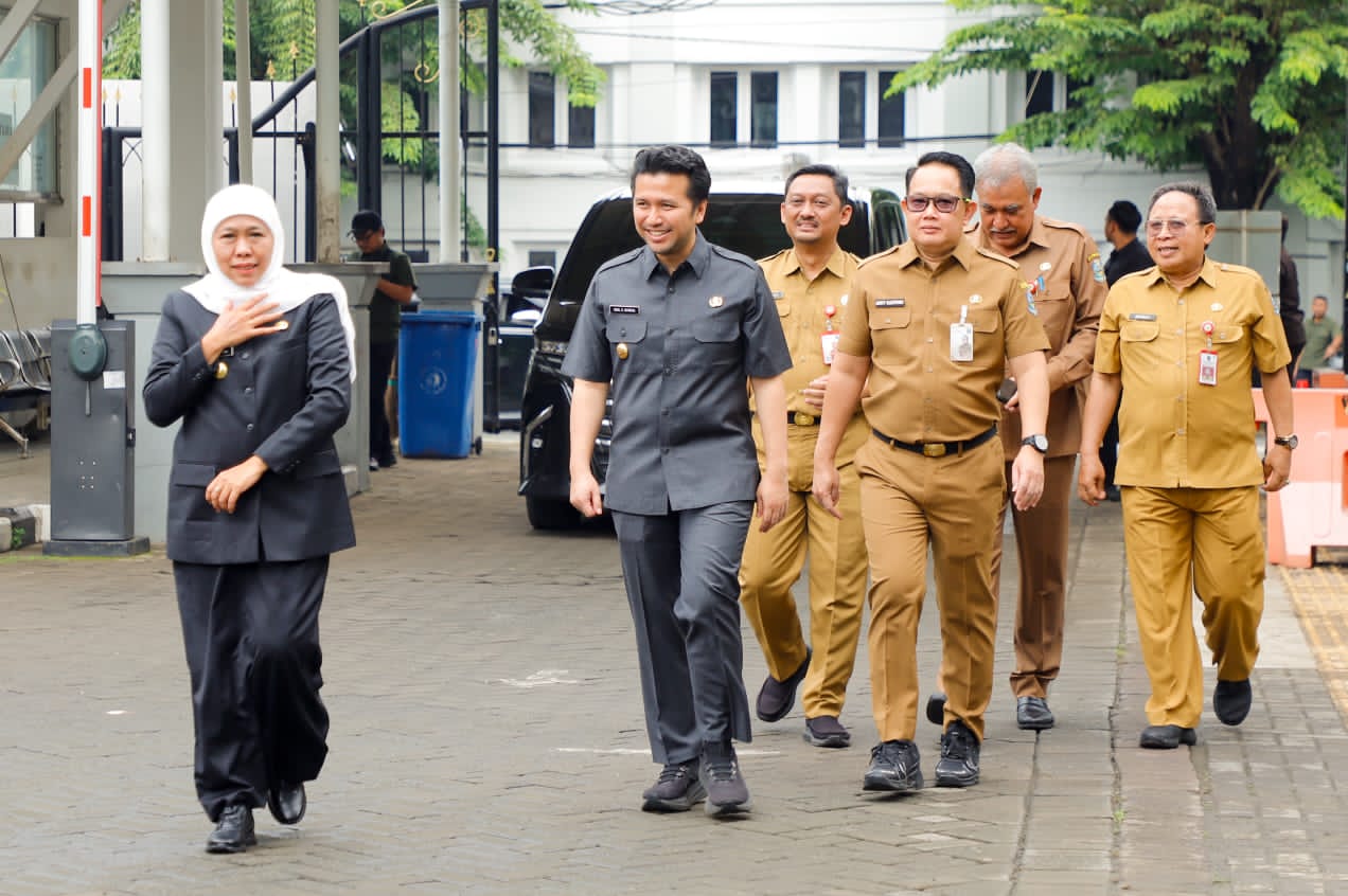 Realisasi Pendapatan Lampaui Target Rp28,55 Triliun, Gubernur Khofifah Pimpin Apel Refleksi ASN Akhir 2025