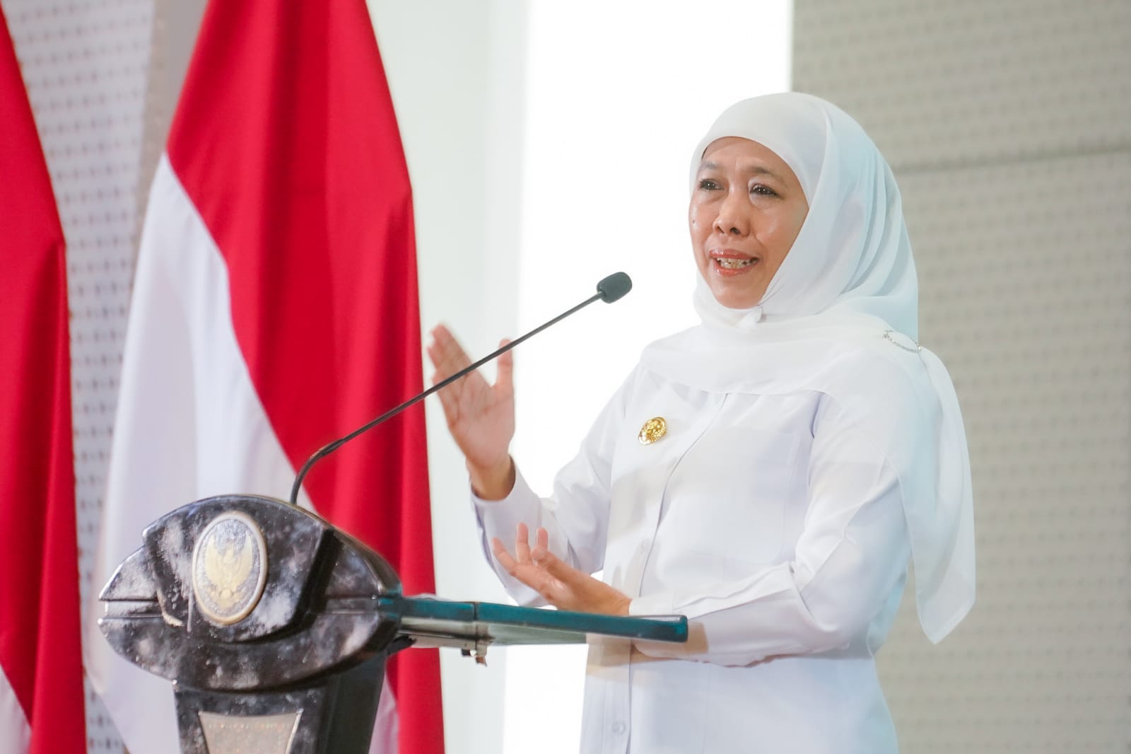 Gubernur Khofifah Serukan Kabupaten/Kota di Jawa Timur Tiadakan Pesta Kembang Api, Ajak Doa Bersama Sambut 2026 Penuh Empati dan Solidaritas