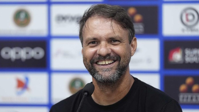 Tak Diturunkan Lebih Awal, Jordi Amat & Maxwell Dipersiapkan Hadapi Persib