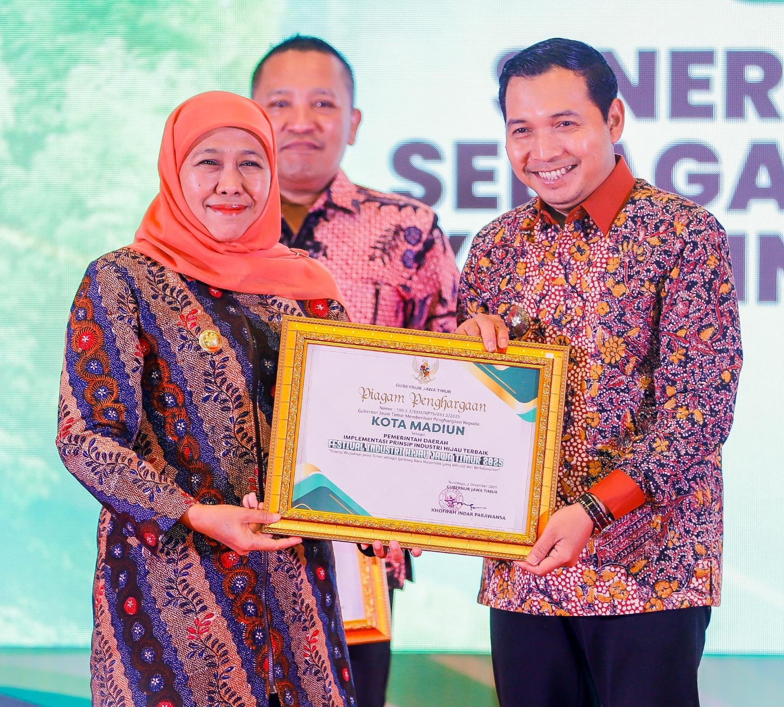 Gubernur Khofifah Resmi Tugaskan Wakil Wali Kota sebagai Plt Demi Kelangsungan Pelayanan di Madiun